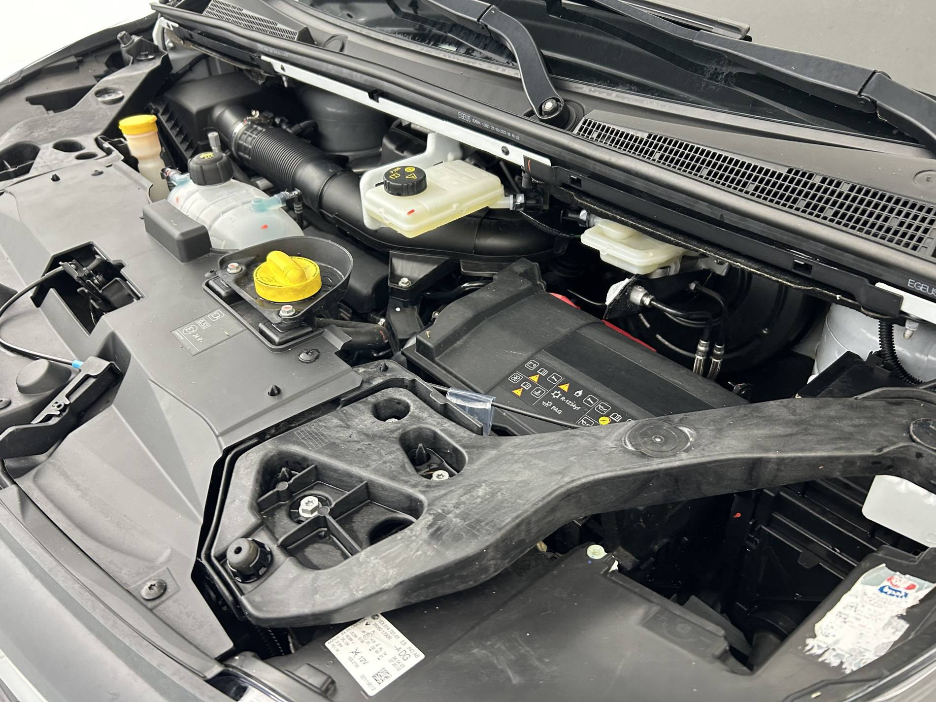 Vente en ligne Renault Trafic 3 Fourgon TRAFIC FGN L2H1 3000 KG BLUE DCI 130 au prix de 22 980 €
