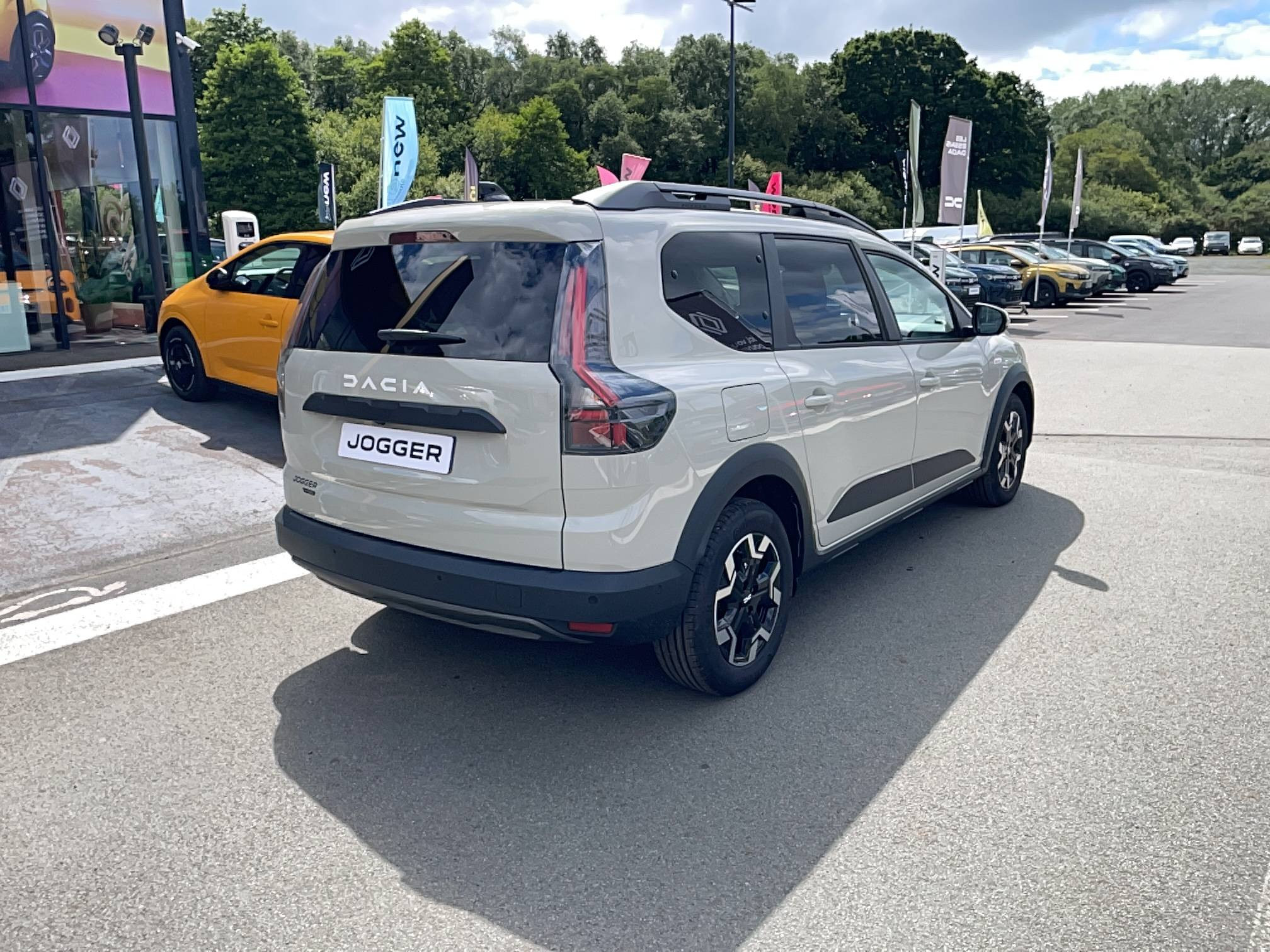Vente en ligne Dacia Jogger  155 7 pl au prix de 28 990 €