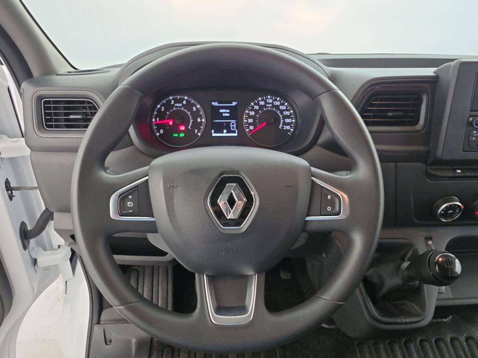 Vente en ligne Renault Master Fourgon MASTER FGN TRAC F3500 L3H3 BLUE DCI 135 au prix de 26 890 €