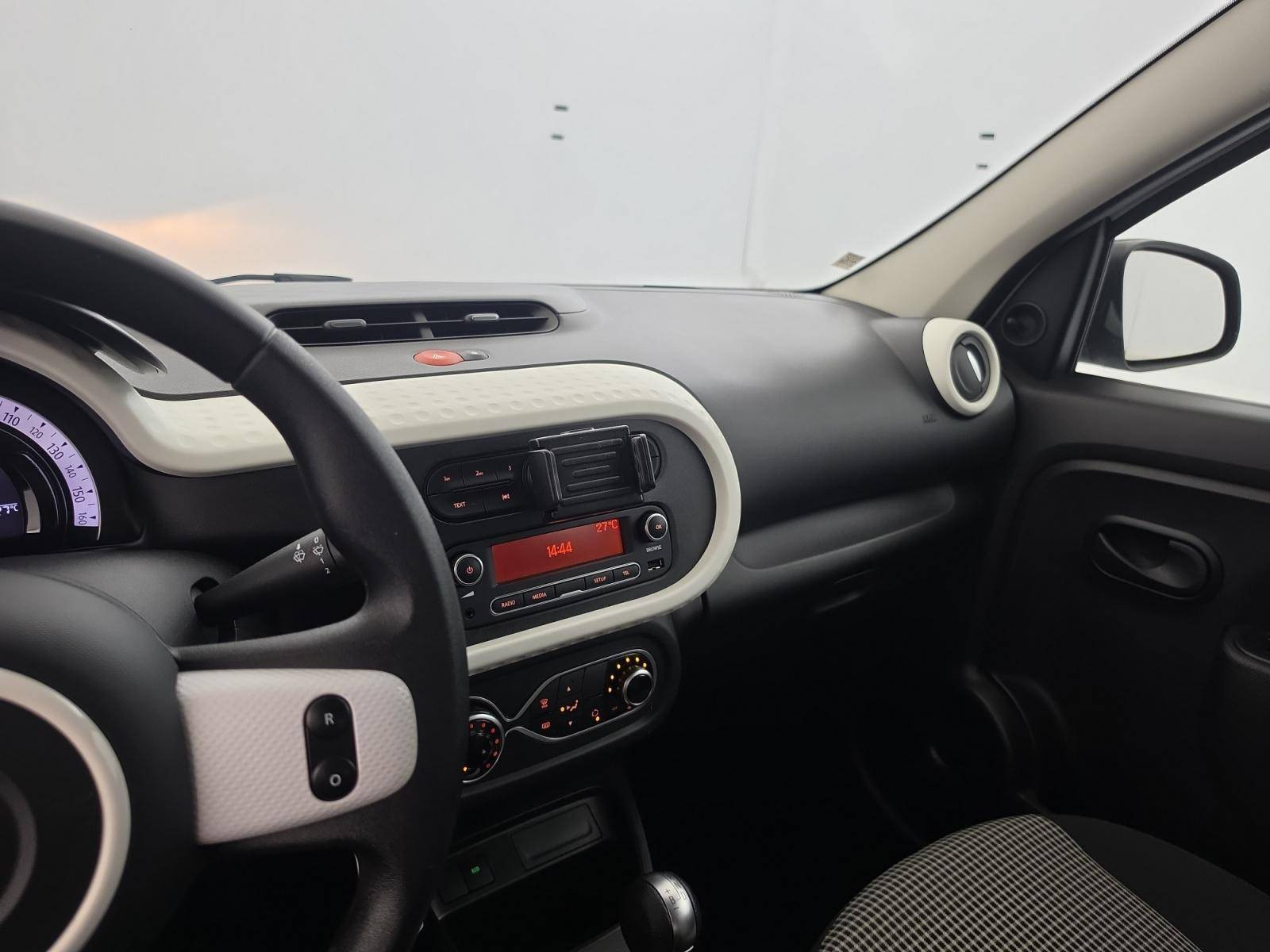 Vente en ligne Renault Twingo Electrique Twingo III E-Tech au prix de 12 900 €