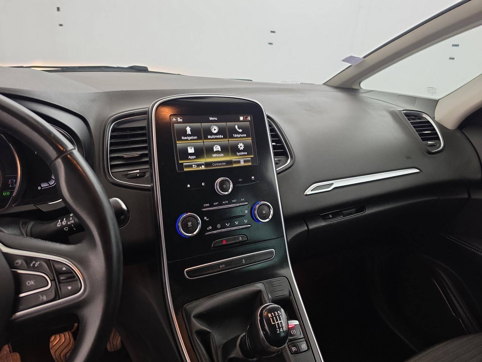 Vente en ligne Renault Grand Scenic 4 Grand Scenic Blue dCi 120 au prix de 13 999 €