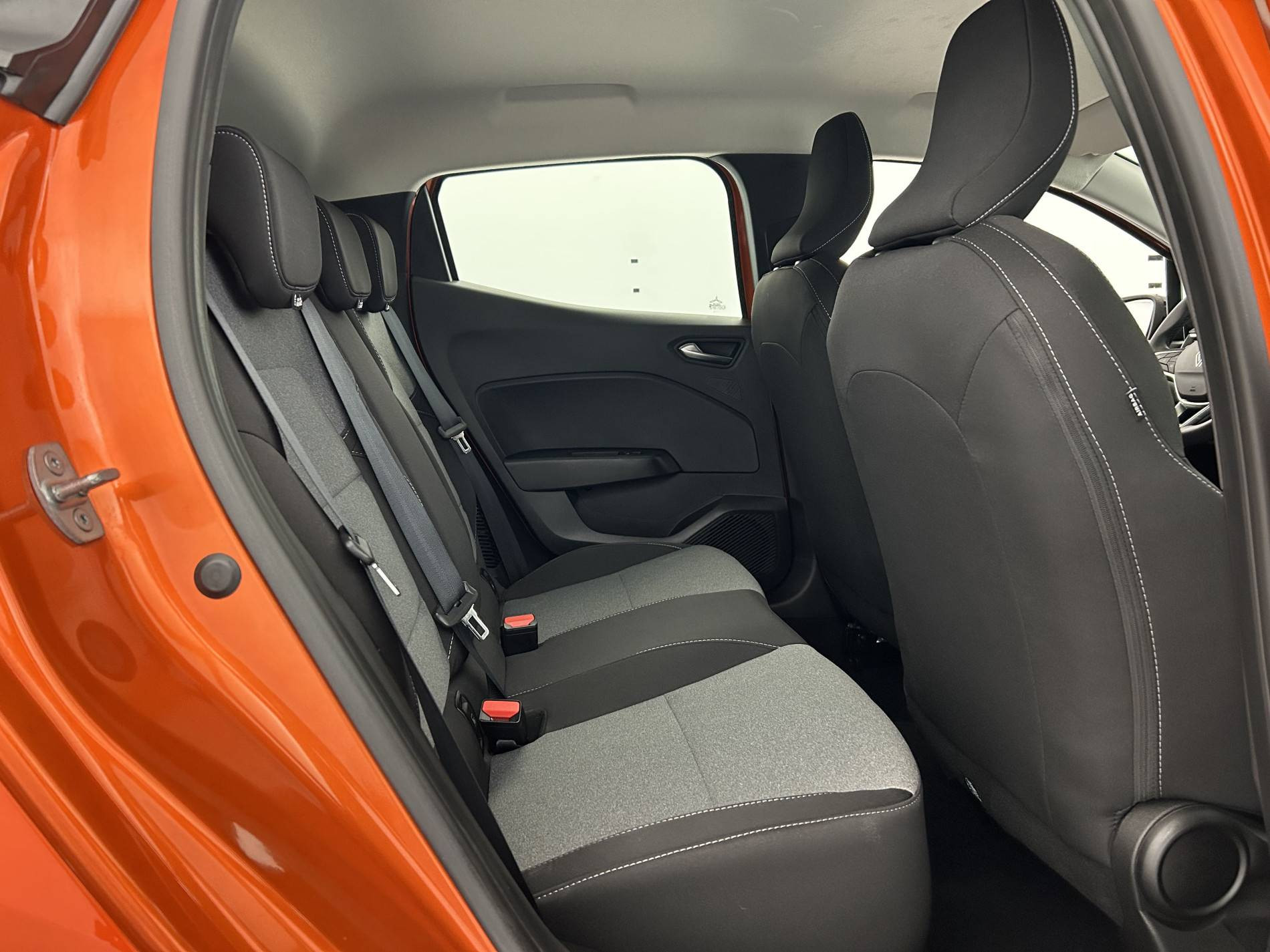 Vente en ligne Renault Clio 5 Clio E-Tech full hybrid 145 ch GSR2 au prix de 19 990 €