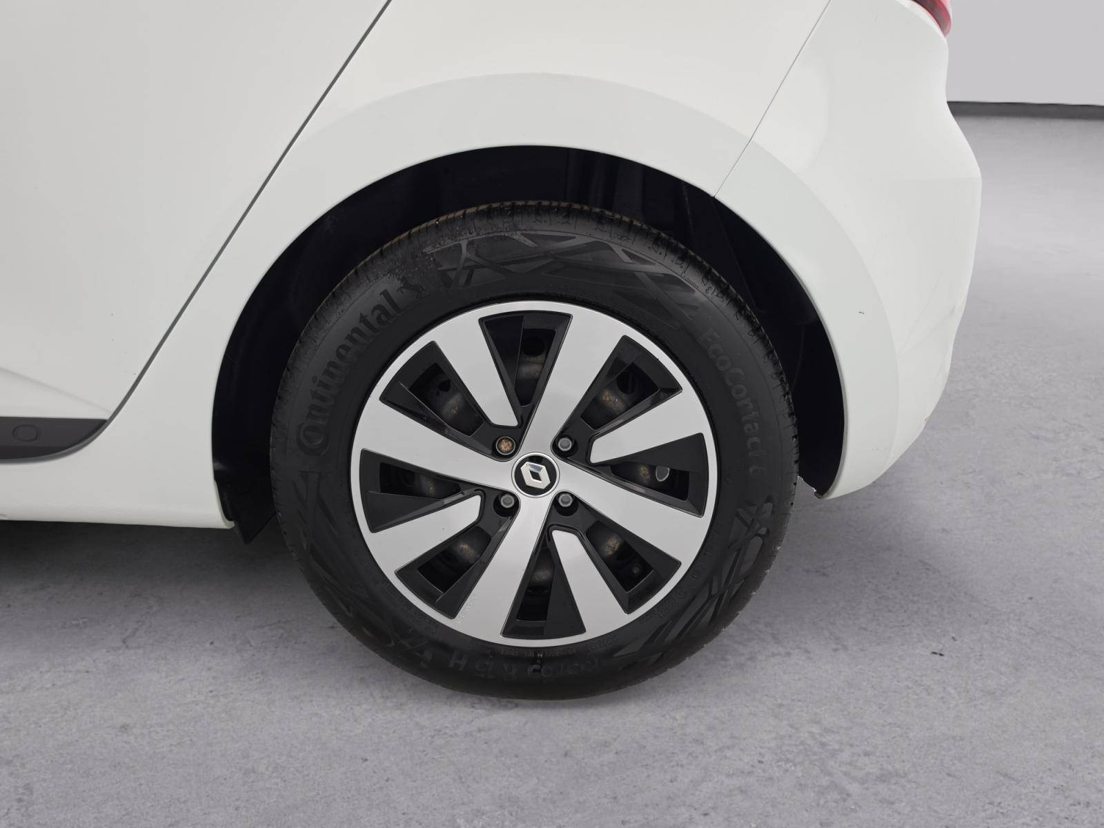 Vente en ligne Renault Clio 5 Clio E-Tech full hybrid 145 au prix de 17 350 €