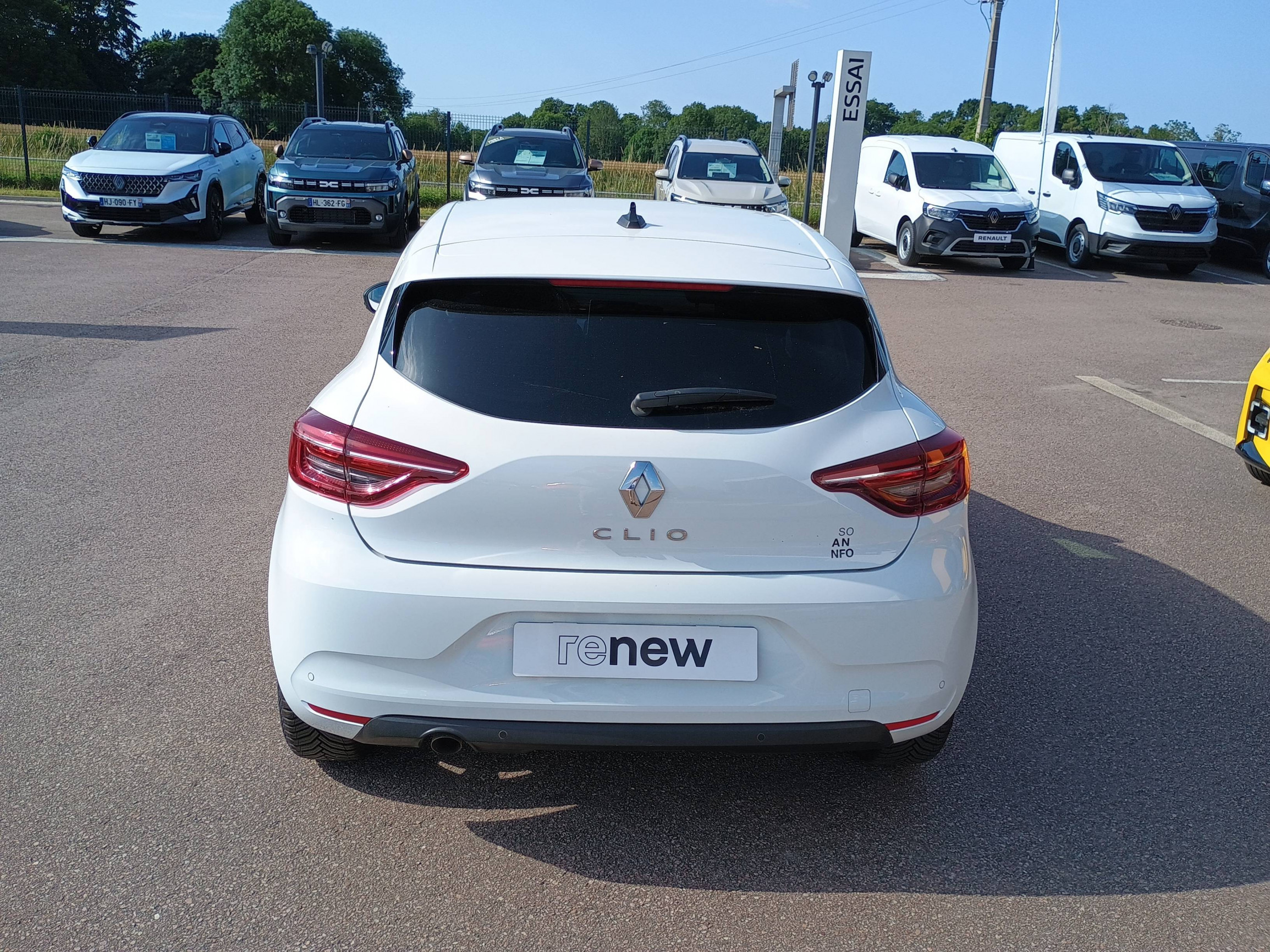 Vente en ligne Renault Clio 5 Clio Blue dCi 100 au prix de 13 991 €