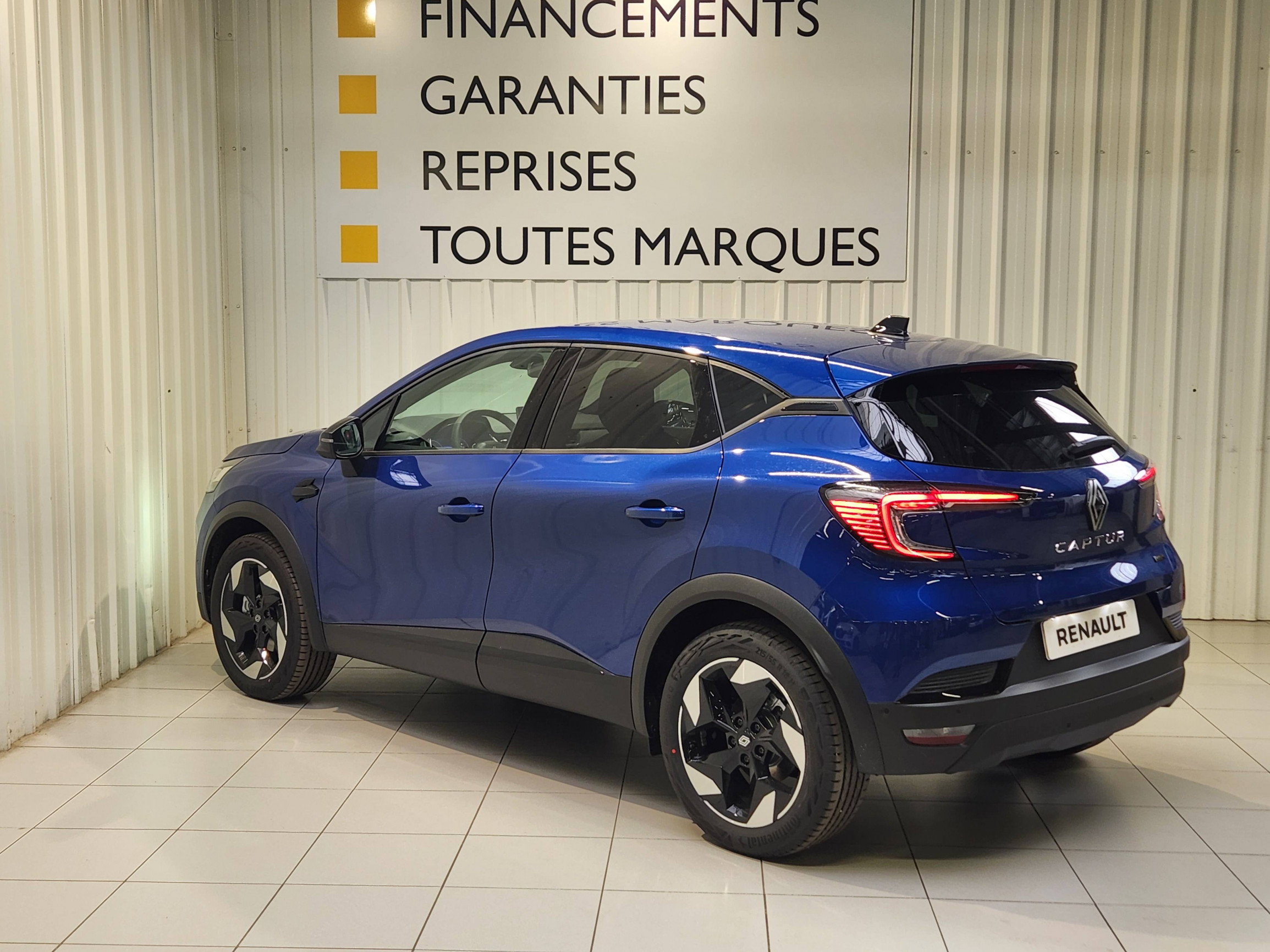 Vente en ligne Renault Captur  E-Tech full hybrid 160 ch au prix de 29 550 €