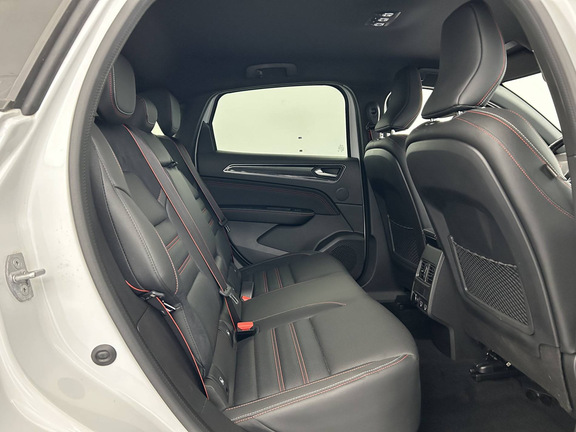 Vente en ligne Renault Arkana  E-Tech hybride 145 au prix de 22 690 €