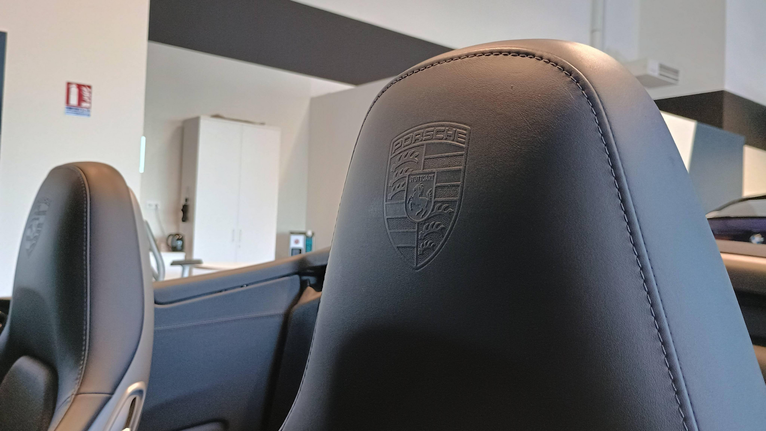 Vente en ligne Porsche 911 Cabriolet 911 Carrera 4S Cabriolet 3.0i 420 au prix de 106 990 €
