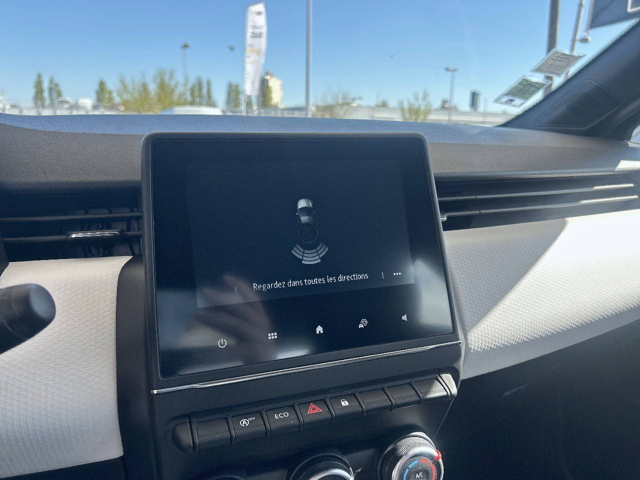 Vente en ligne Renault Clio 5 Clio TCe 90 - 21N au prix de 14 990 €