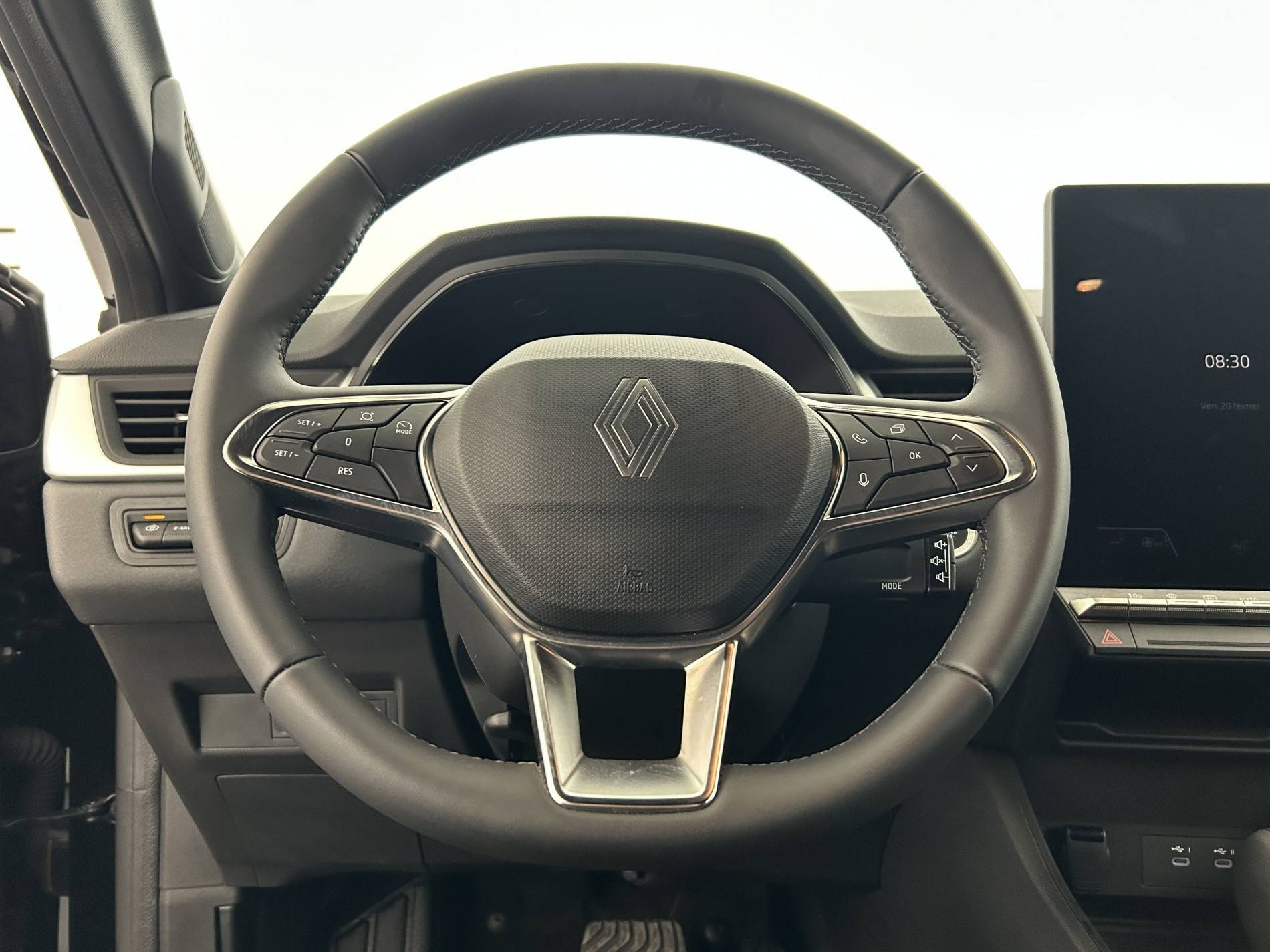 Vente en ligne Renault Symbioz  E-Tech full hybrid 145 au prix de 23 500 €