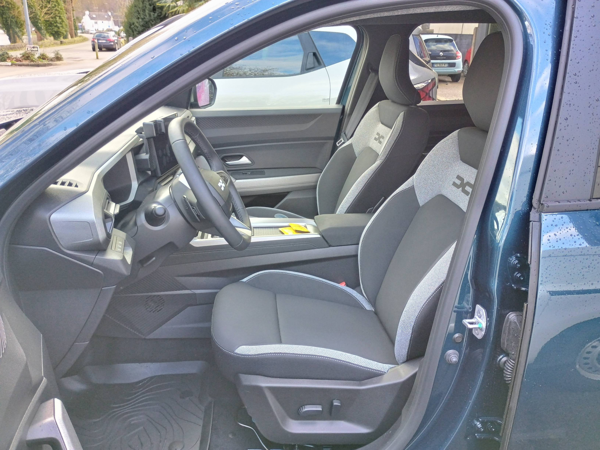 Vente en ligne Dacia Bigster Bigster Hybrid-G 150 4x4 au prix de 33 490 €