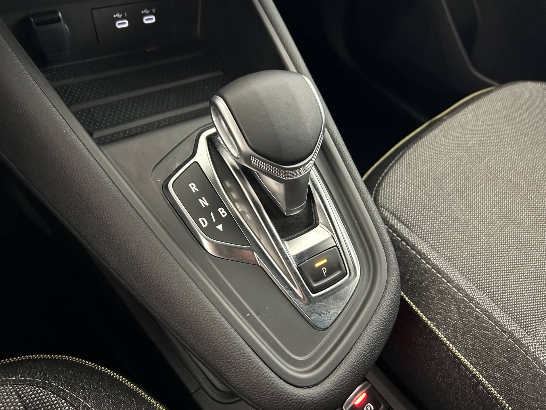 Vente en ligne Renault Symbioz  E-Tech full hybrid 145 au prix de 26 291 €