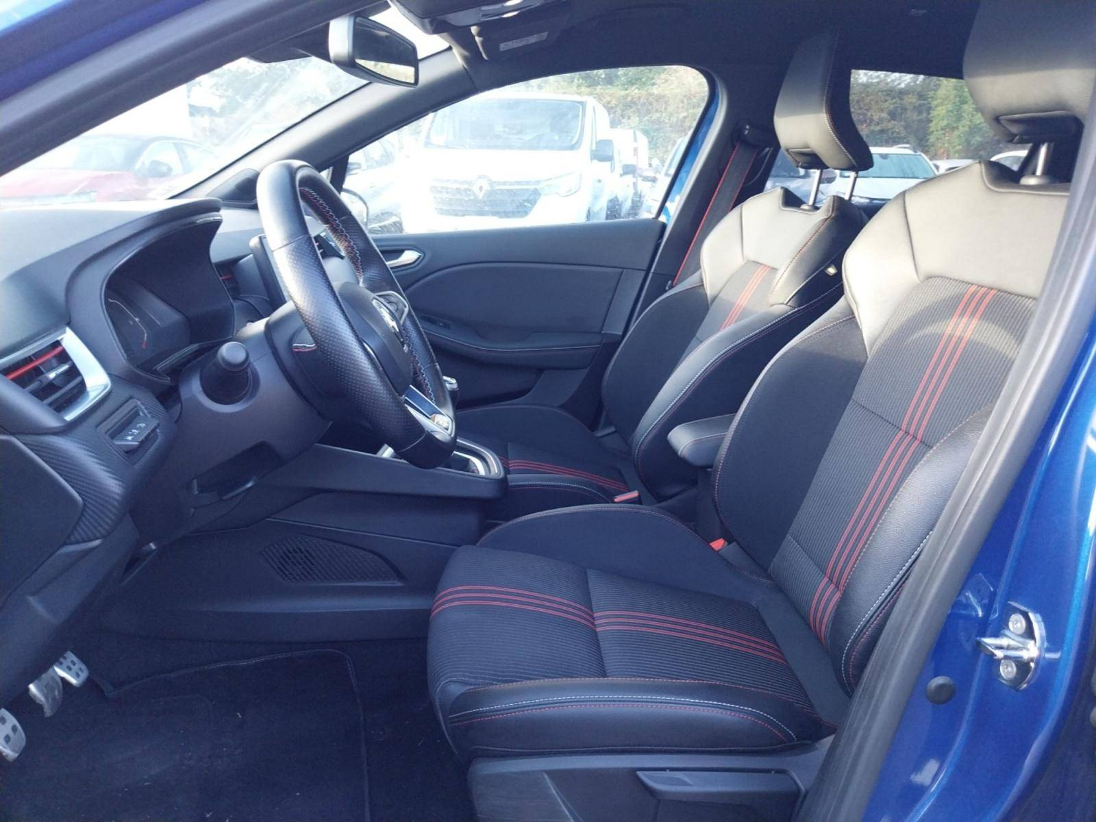 Vente en ligne Renault Clio 5 Clio TCe 140 au prix de 17 990 €