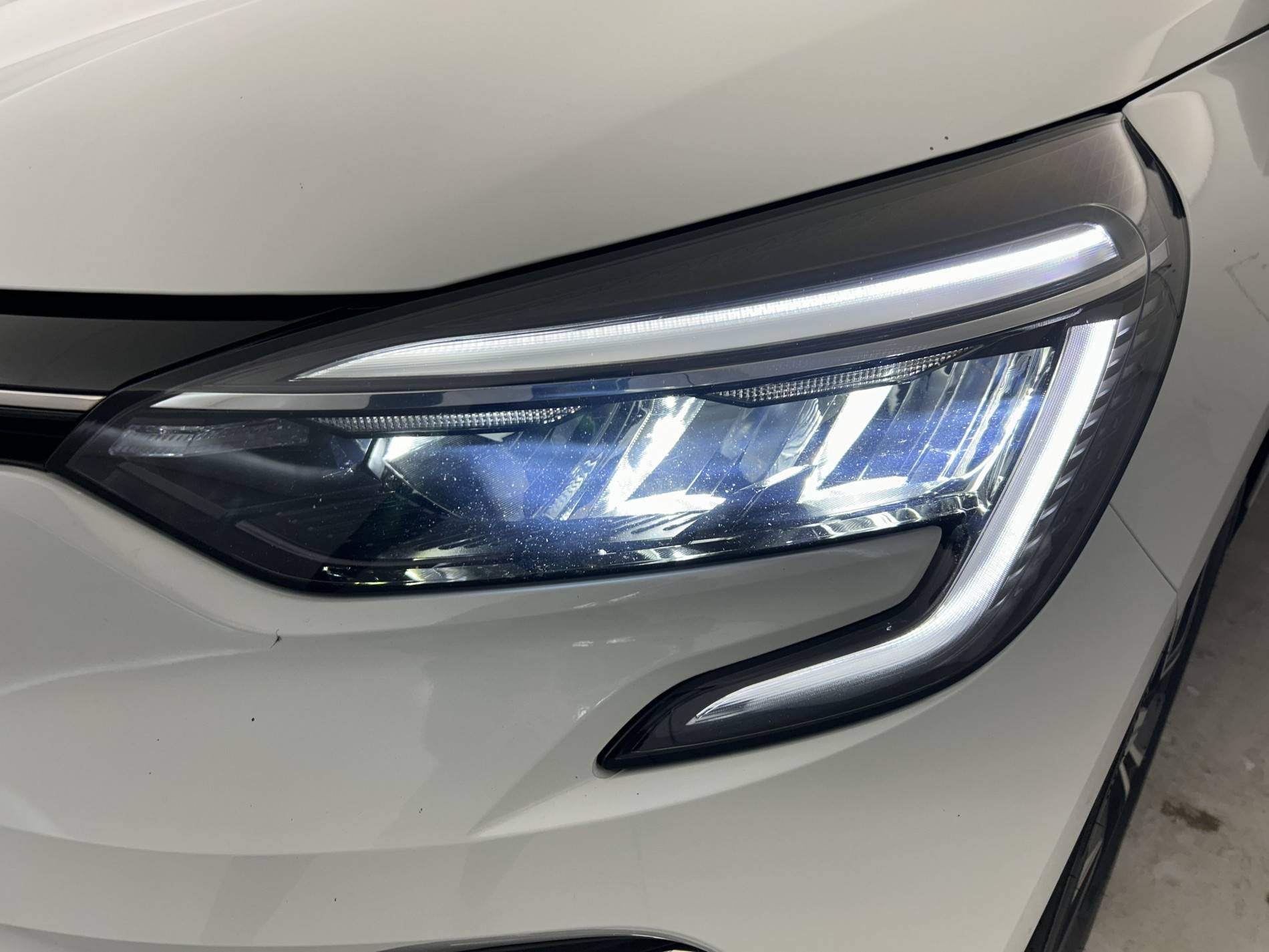 Vente en ligne Renault Clio 5 Clio TCe 100 GPL au prix de 13 490 €