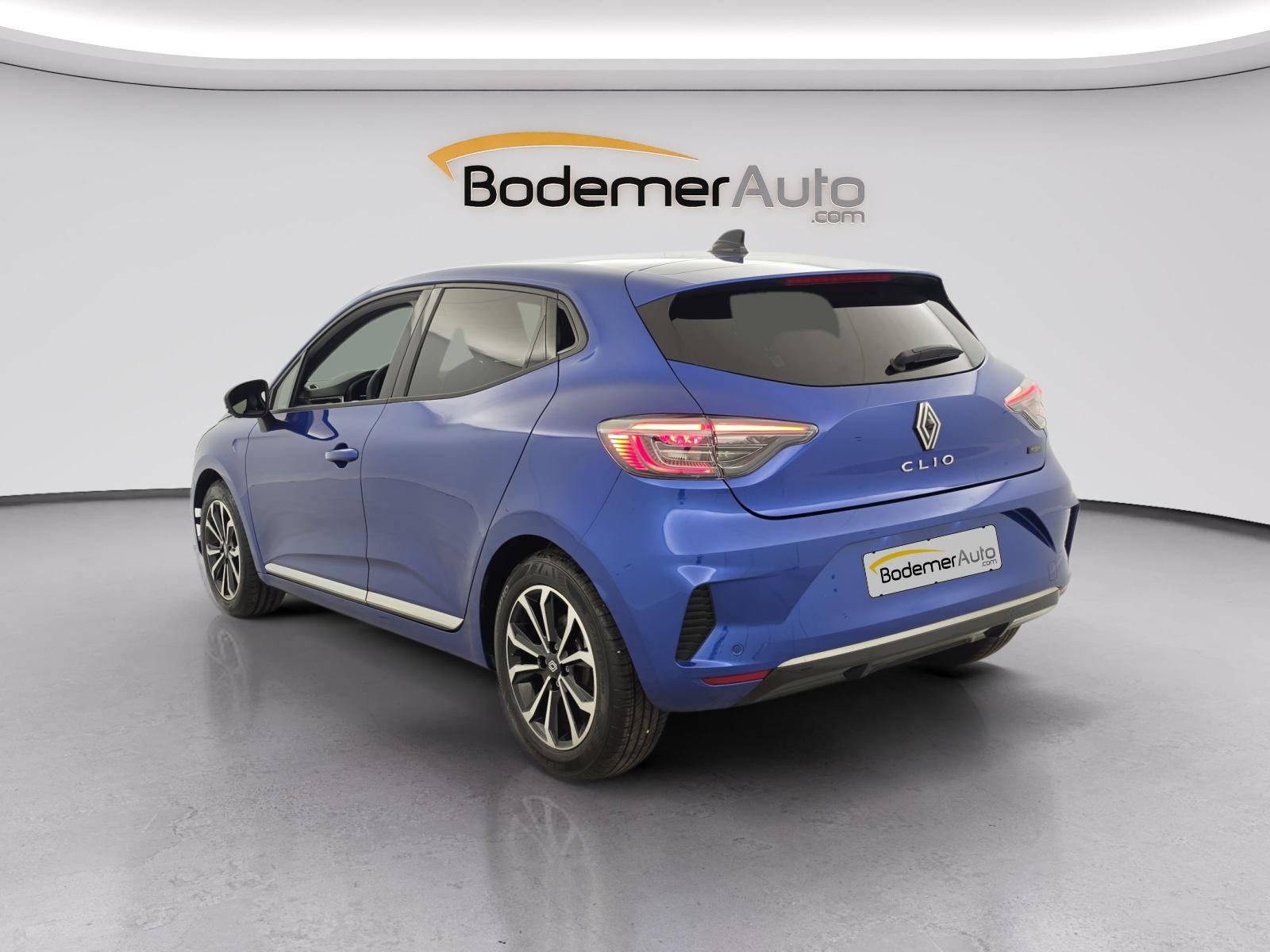 Vente en ligne Renault Clio 5 Clio E-Tech full hybrid 145 au prix de 20 490 €