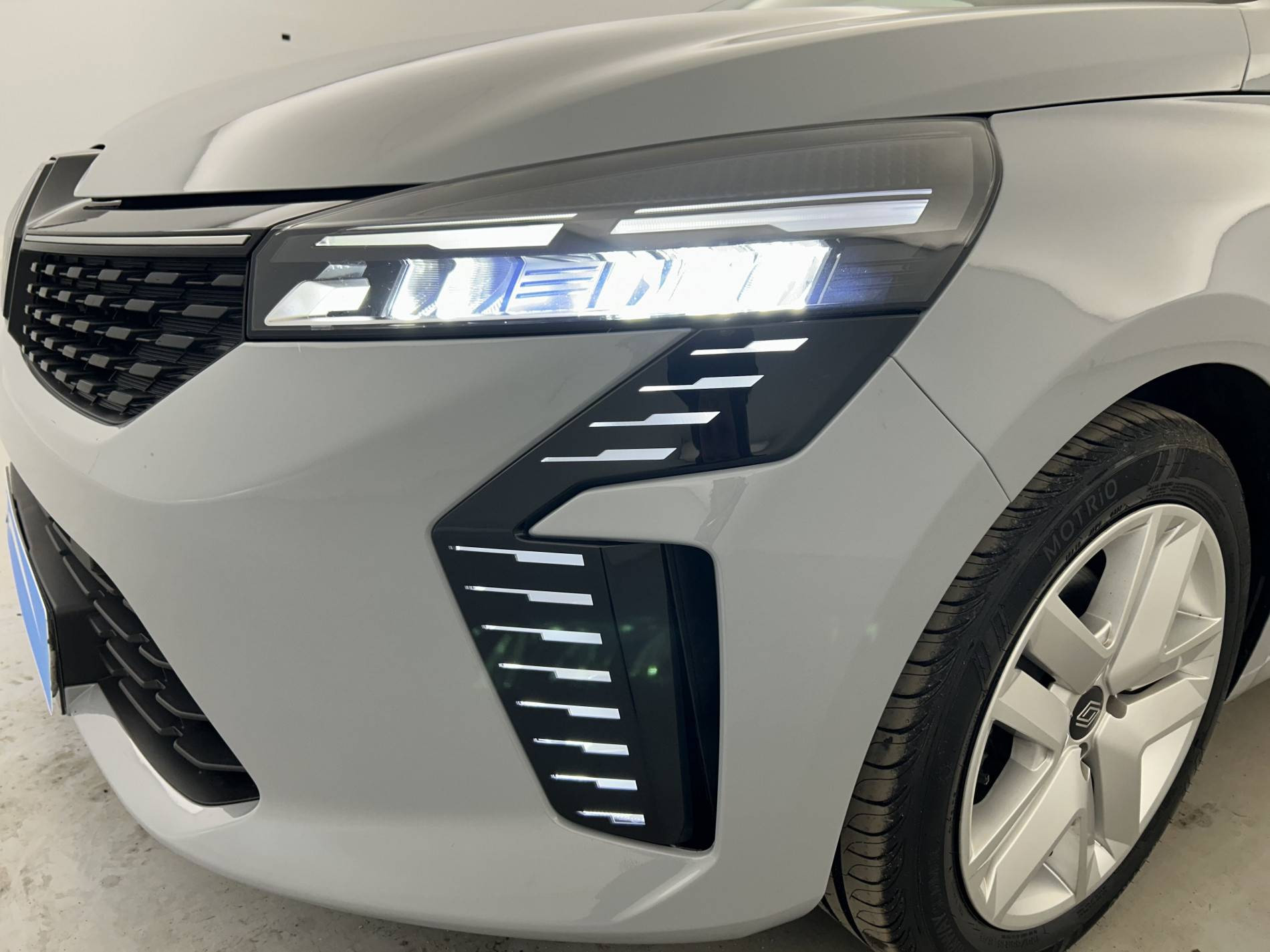 Vente en ligne Renault Clio 5 Clio E-Tech full hybrid 145 ch GSR2 au prix de 20 490 €