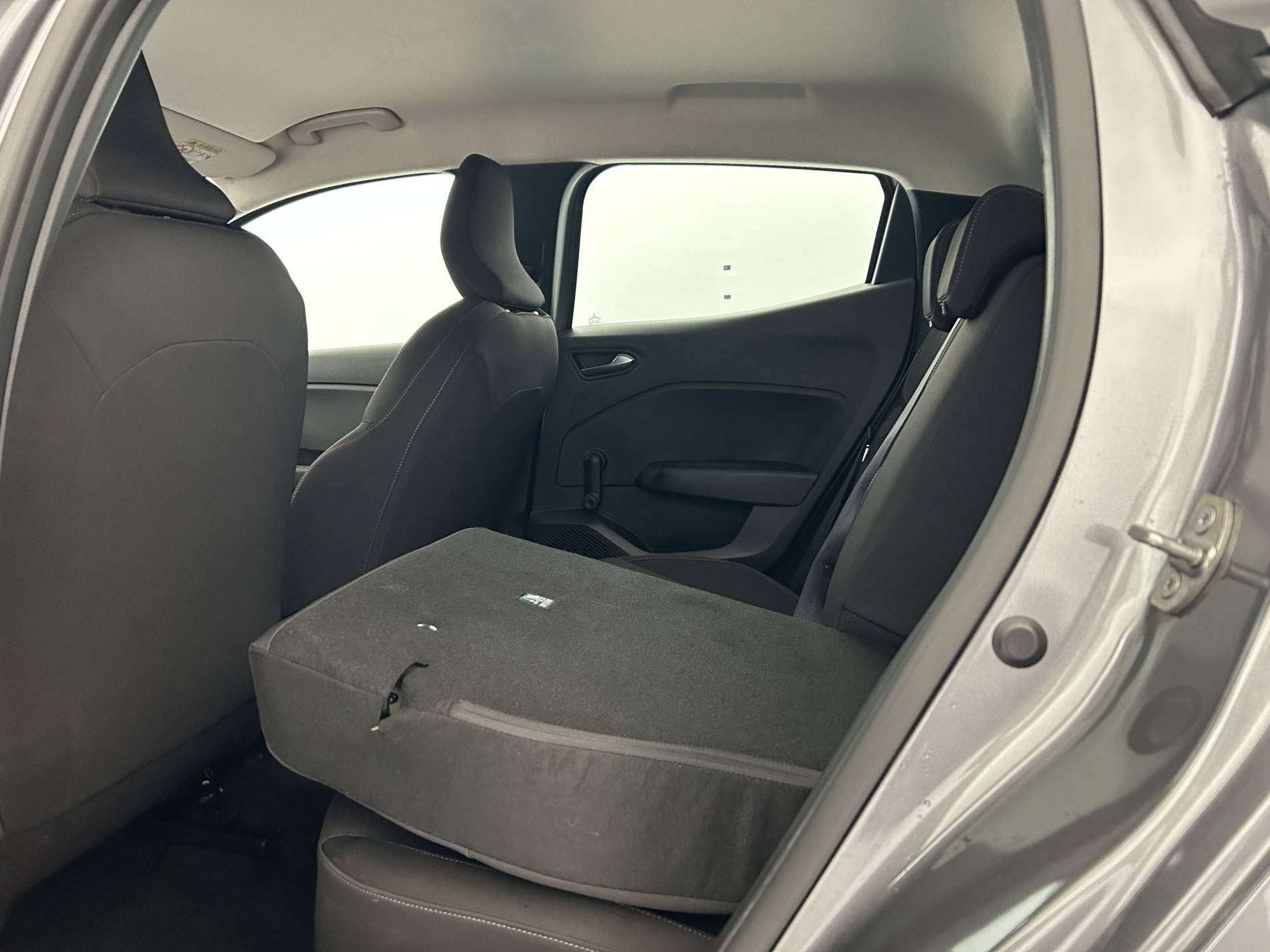 Vente en ligne Renault Clio 5 Clio TCe 90 au prix de 14 490 €