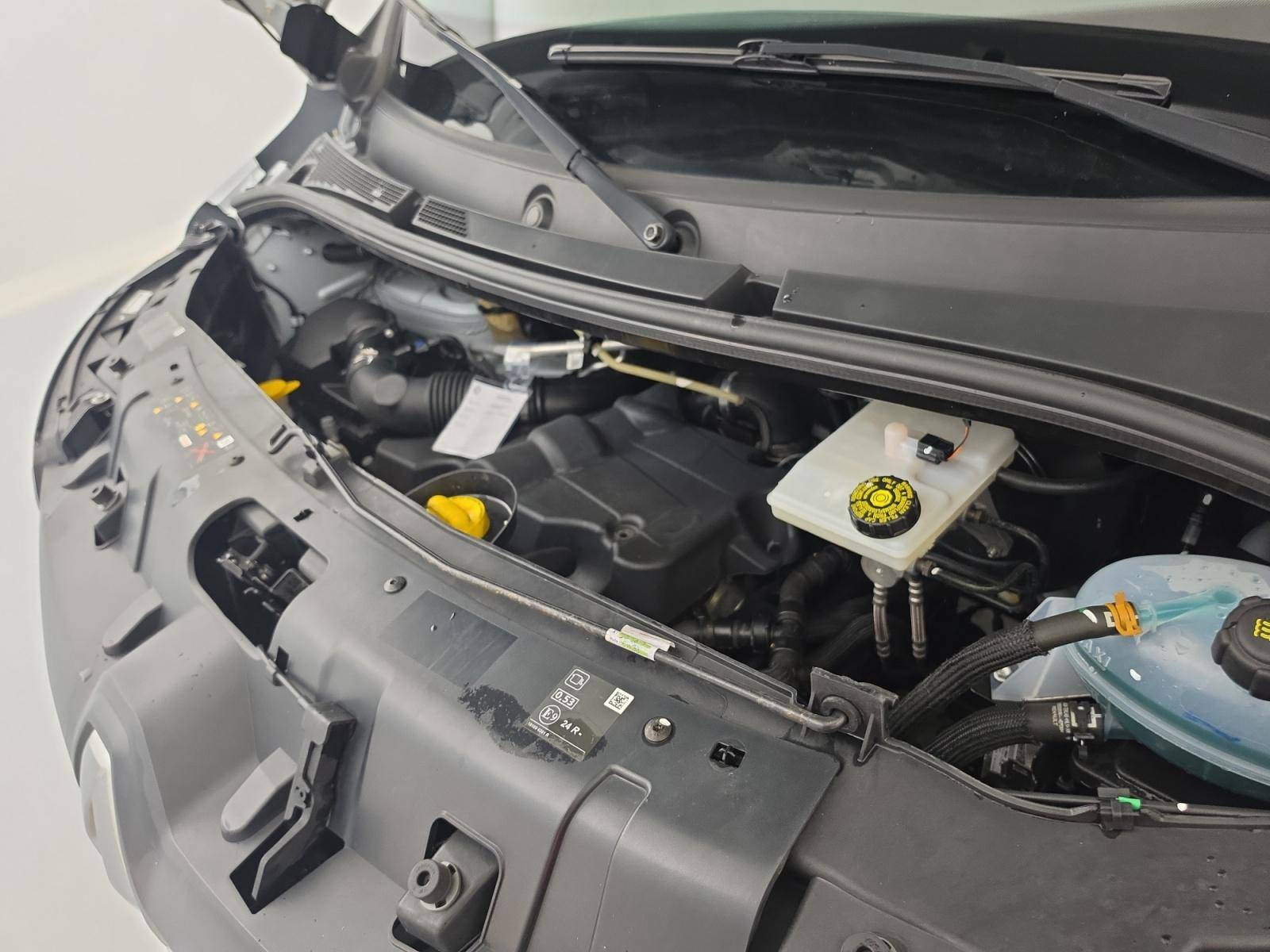 Vente en ligne Renault Master Fourgon MASTER FGN TRAC F3500 L3H3 BLUE DCI 135 au prix de 24 490 €