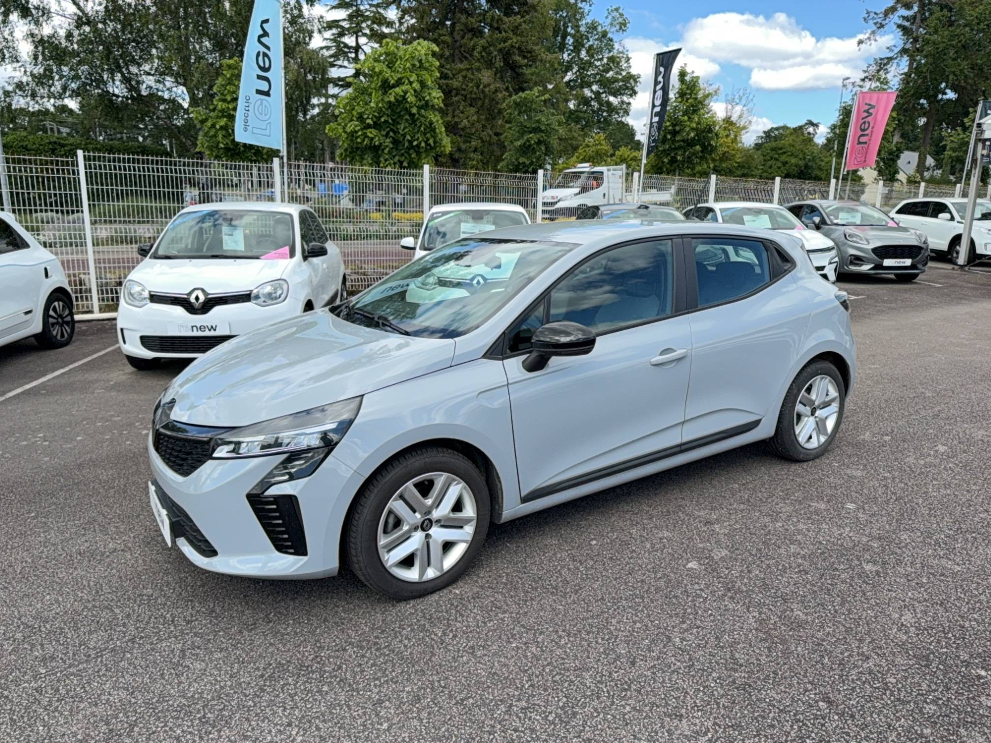 Vente en ligne Renault Clio 5 Clio Blue dCi 100 ch GSR2 au prix de 16 490 €