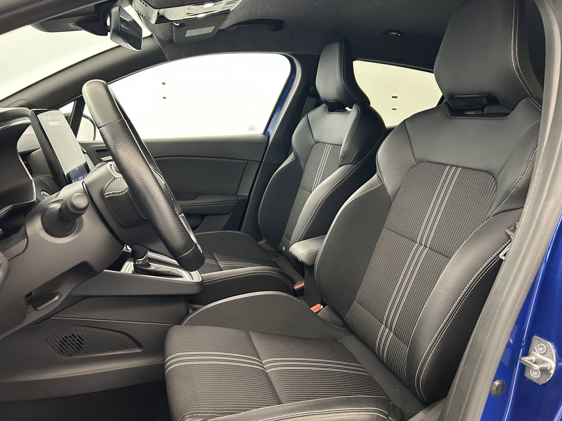 Vente en ligne Renault Clio 5 Clio E-Tech hybride 145 au prix de 19 990 €