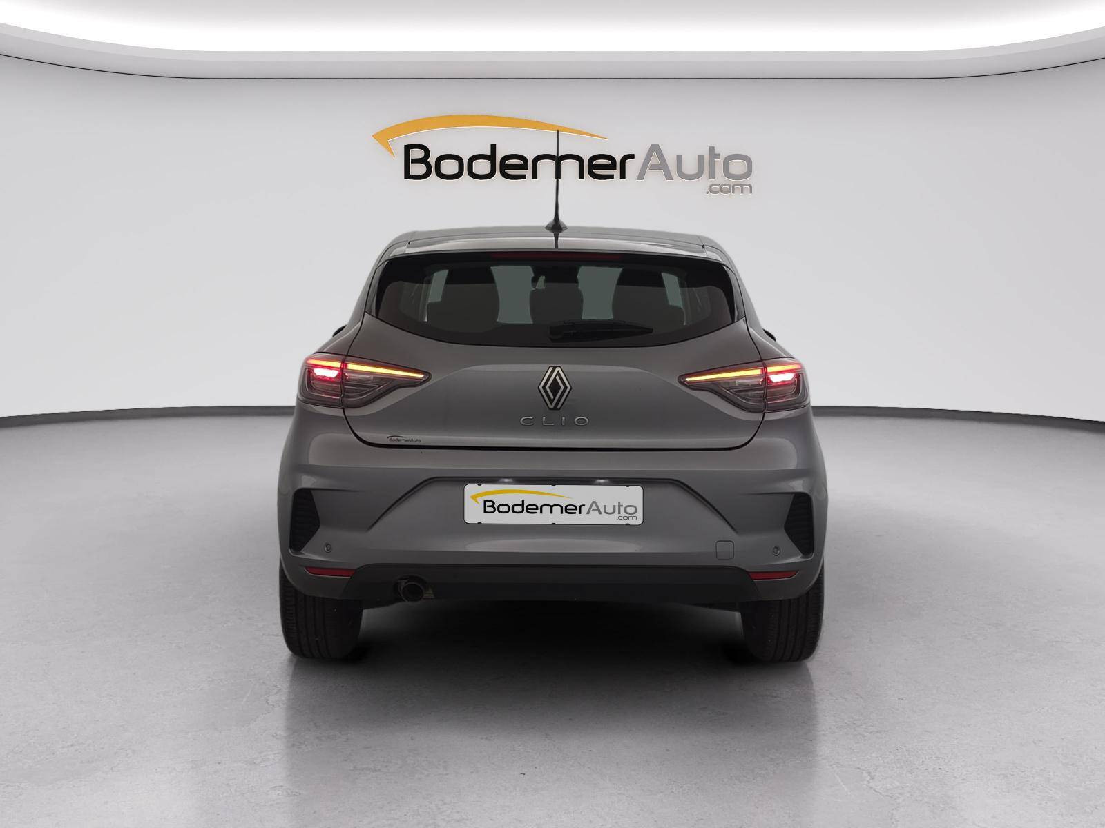Vente en ligne Renault Clio 5 Clio TCe 90 au prix de 14 590 €