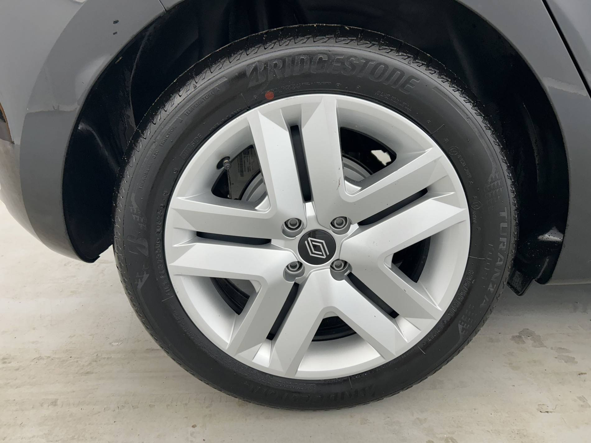 Vente en ligne Renault Clio 5 Clio E-Tech full hybrid 145 ch GSR2 au prix de 19 990 €