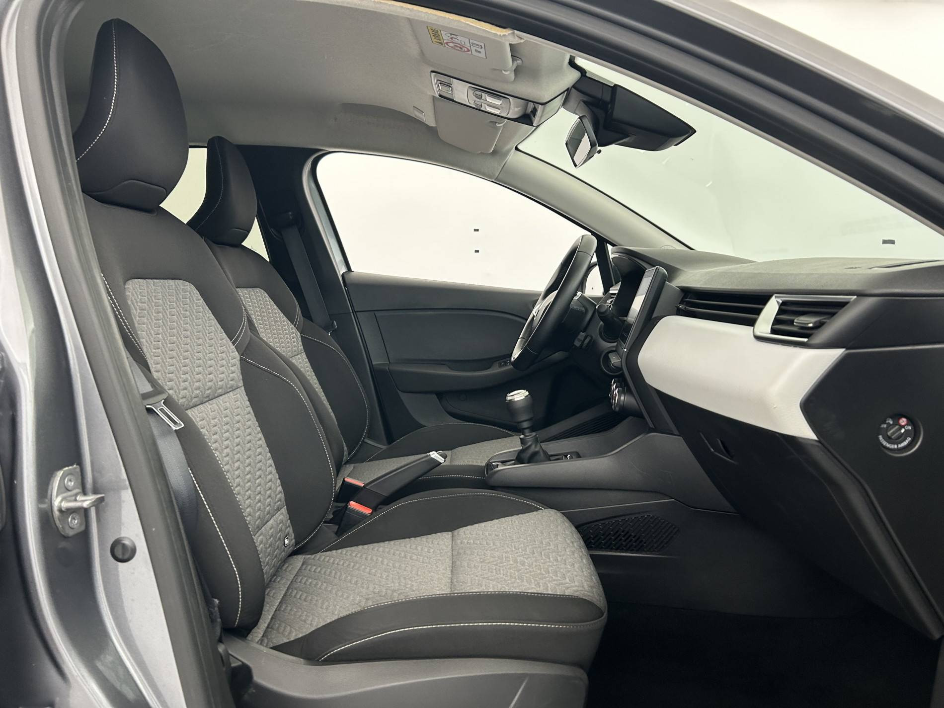 Vente en ligne Renault Clio 5 Clio TCe 90 au prix de 13 690 €