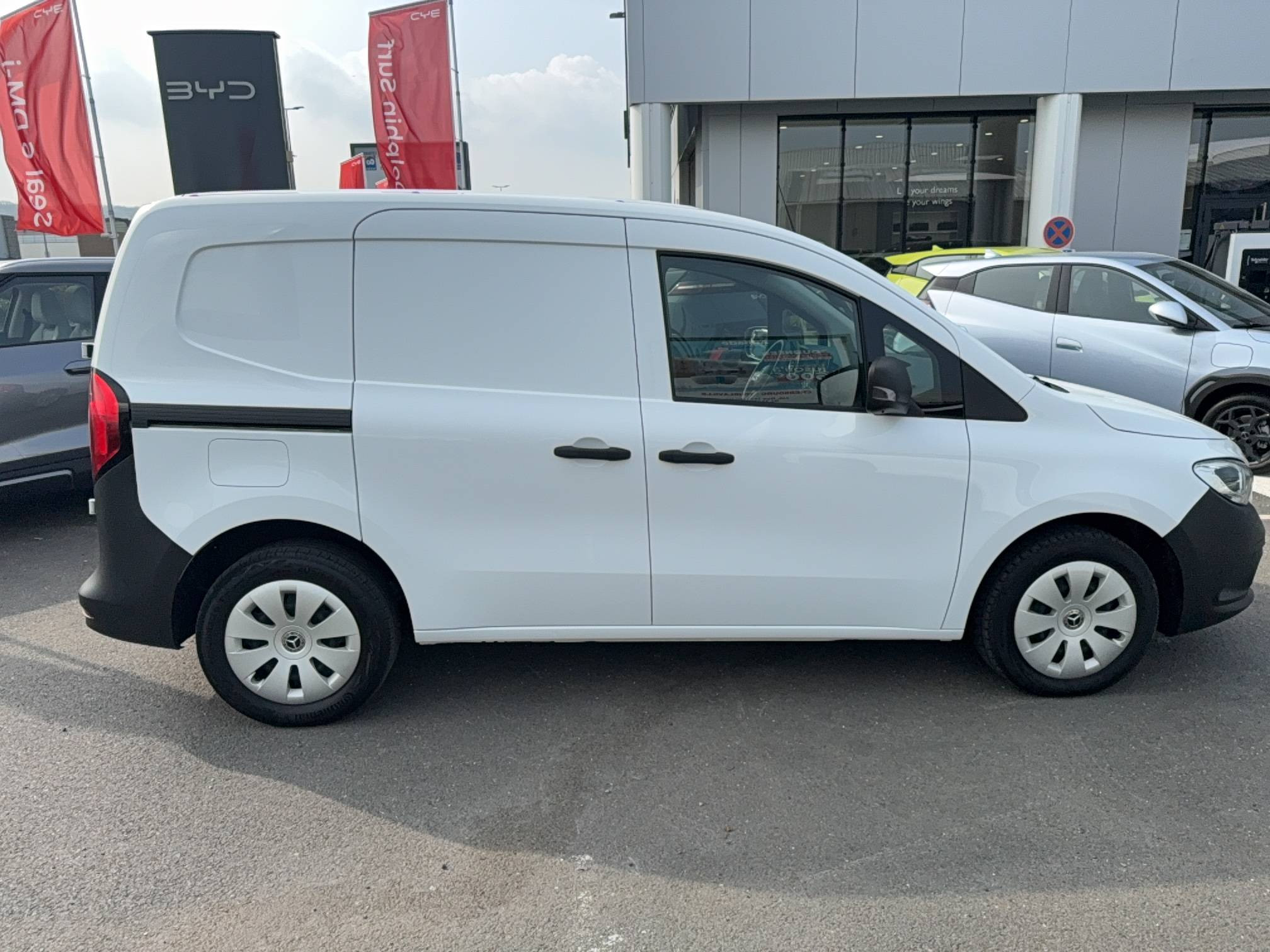 Vente en ligne Mercedes Citan Fourgon CITAN FGN 112 CDI LONG au prix de 18 990 €