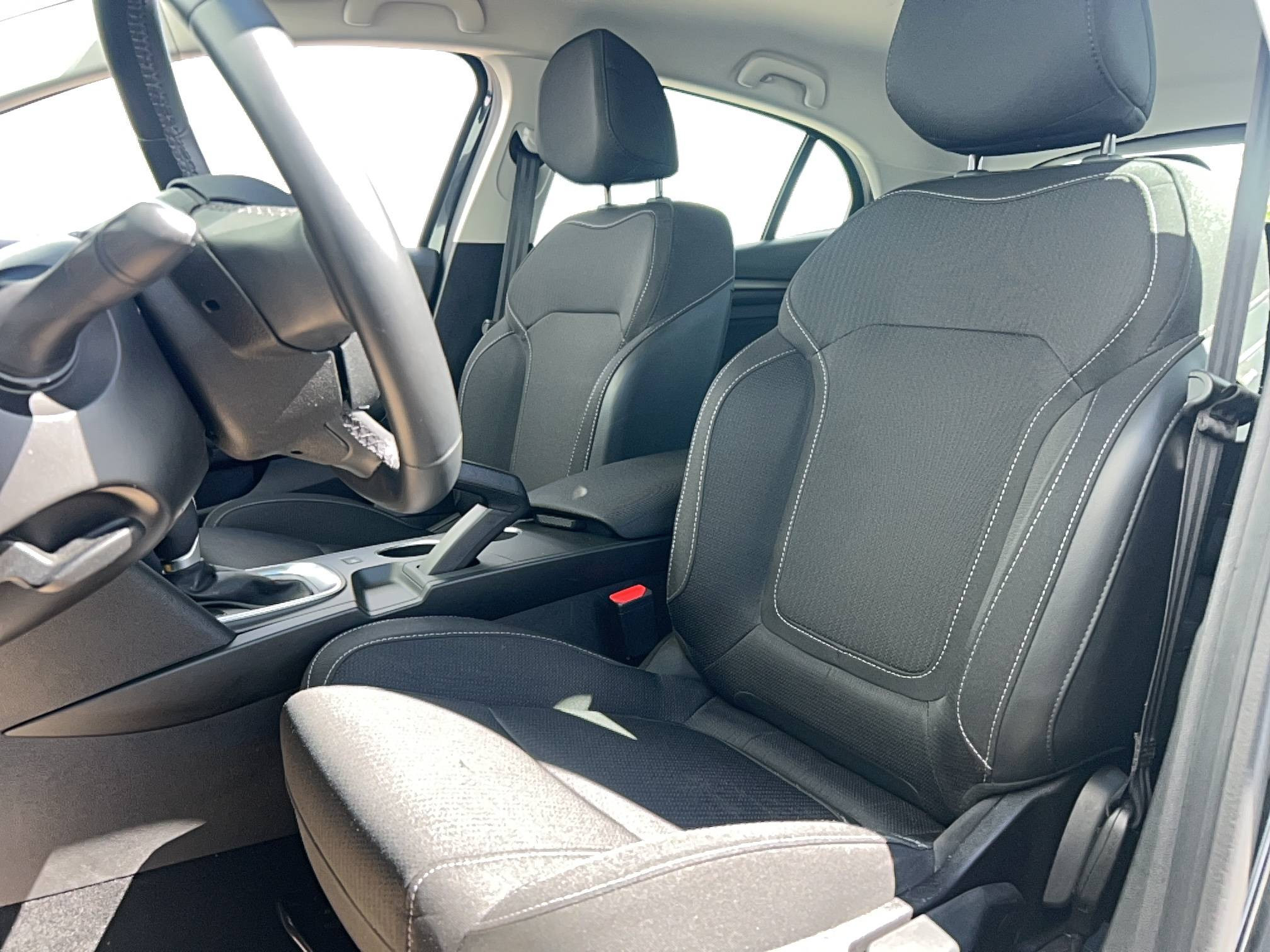 Vente en ligne Renault Megane 4 Mégane IV Berline Blue dCi 115 EDC au prix de 15 990 €