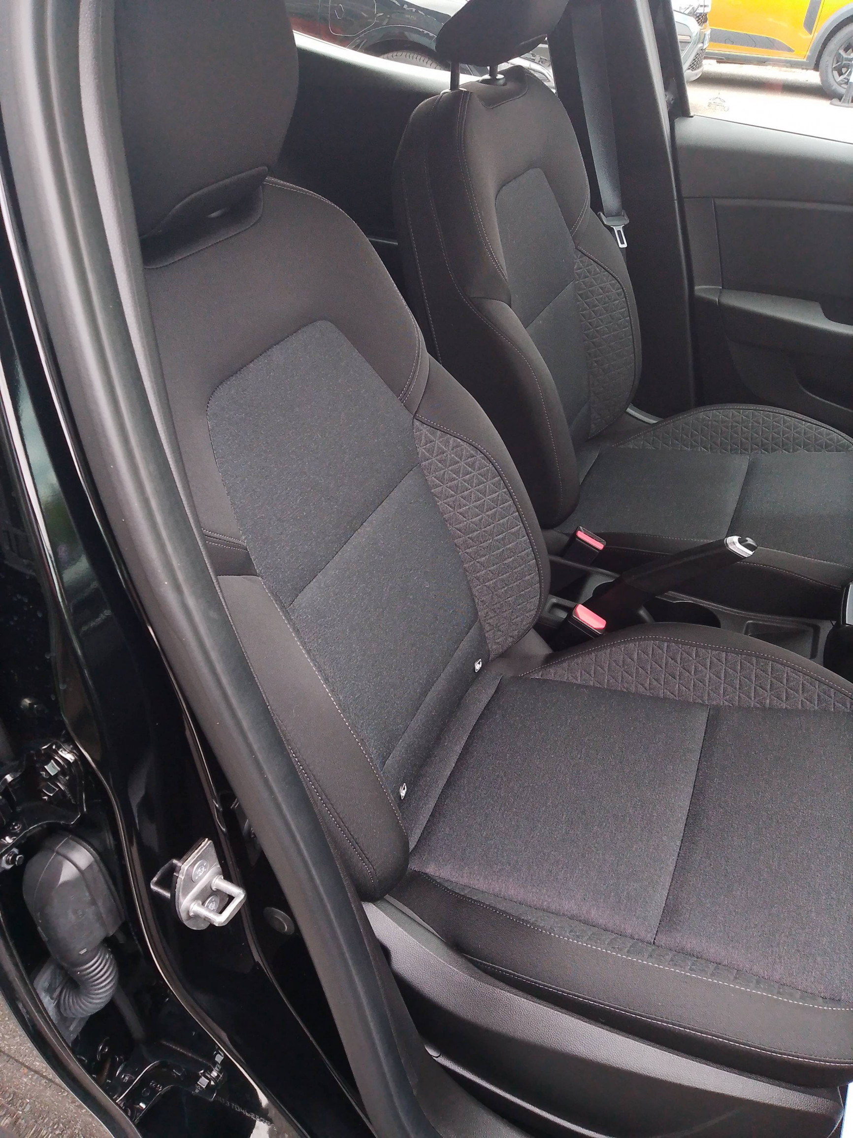 Vente en ligne Renault Clio 5 Clio TCe 90 au prix de 13 490 €