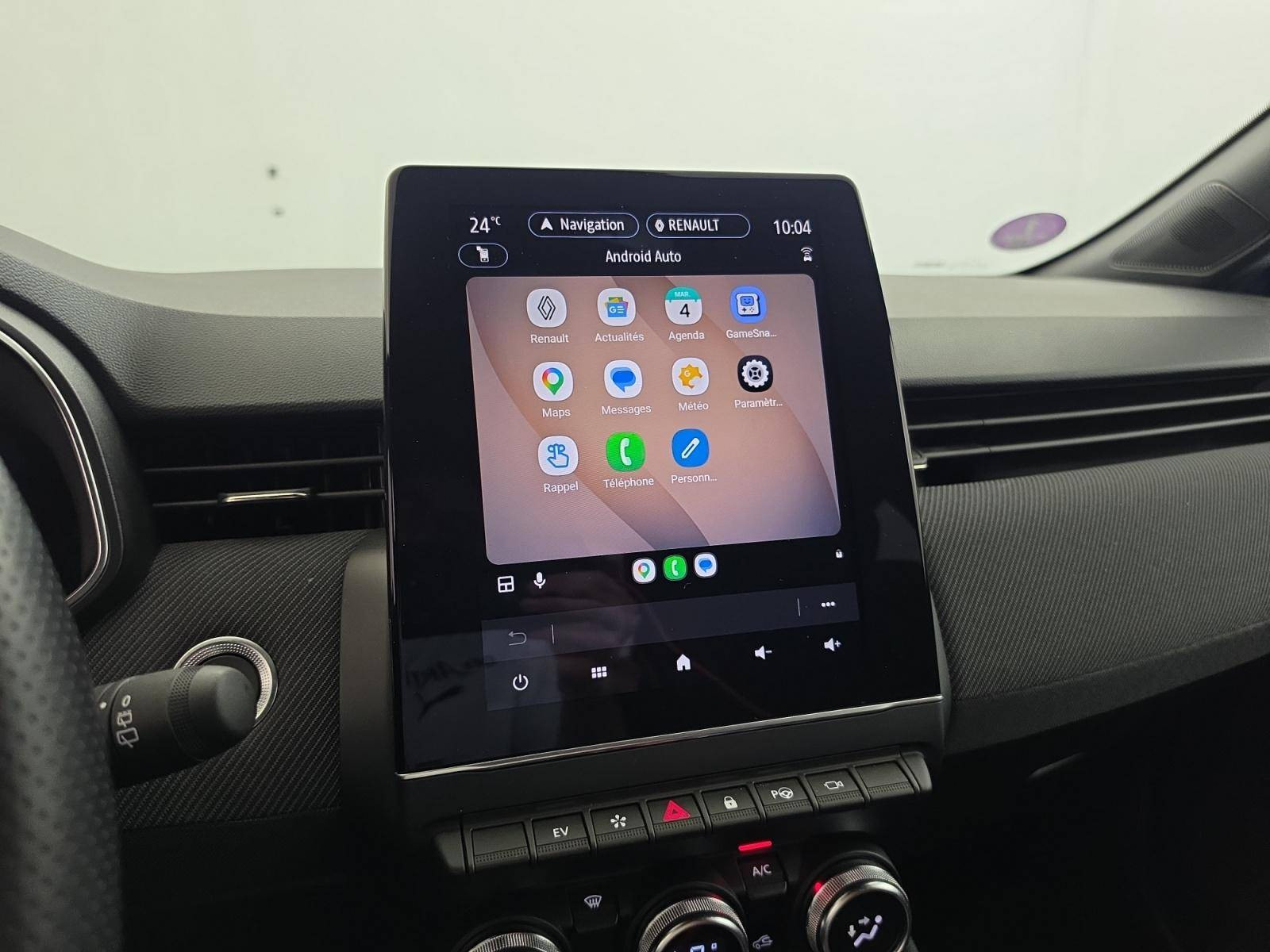 Vente en ligne Renault Clio 5 Clio E-Tech full hybrid 145 au prix de 21 990 €
