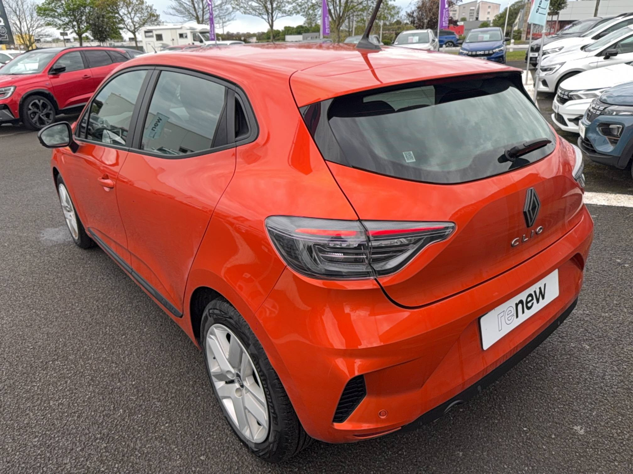 Vente en ligne Renault Clio 5 Clio TCe 100 GPL au prix de 14 490 €