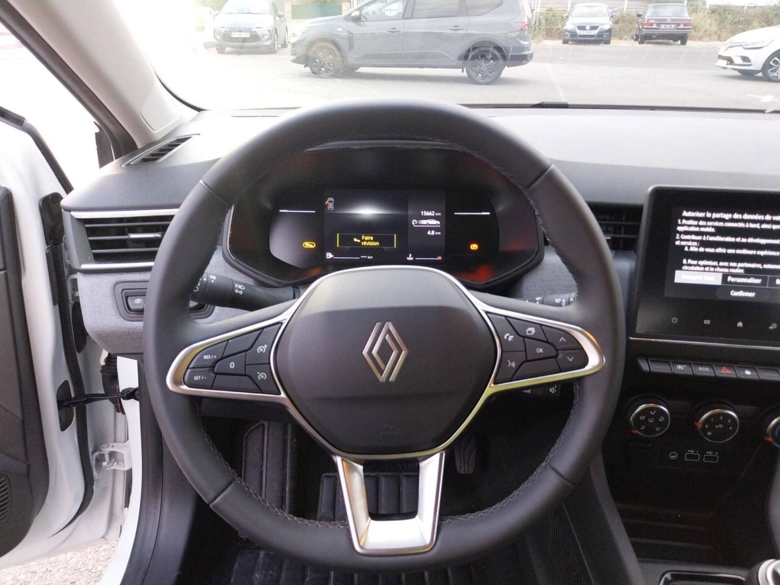 Vente en ligne Renault Clio 5 Clio Blue dCi 100 ch GSR2 au prix de 16 990 €