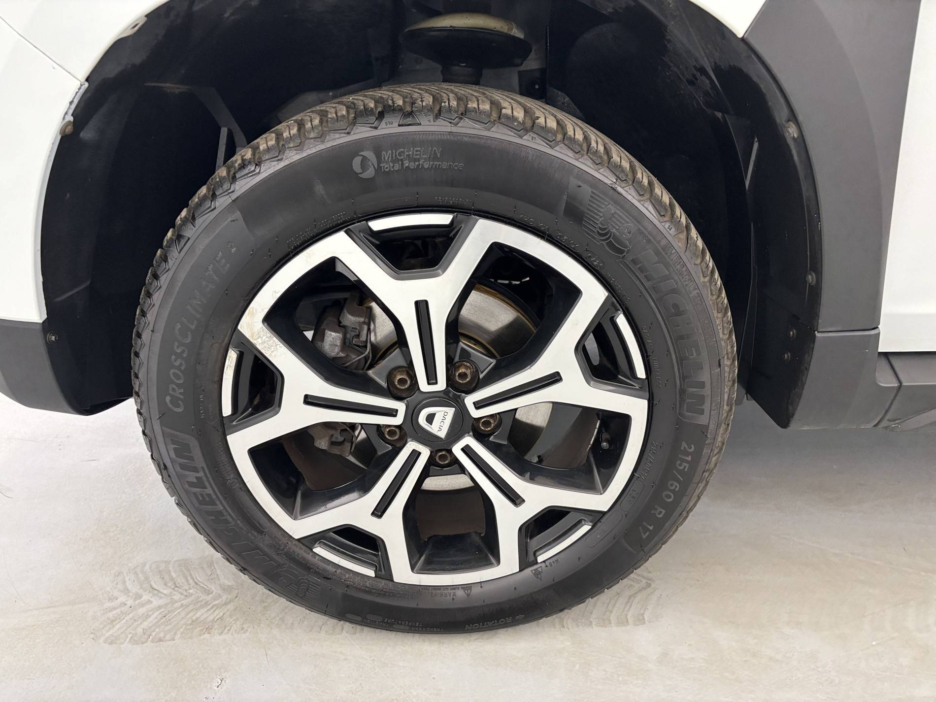 Vente en ligne Dacia Duster  dCi 110 EDC 4x2 au prix de 15 790 €