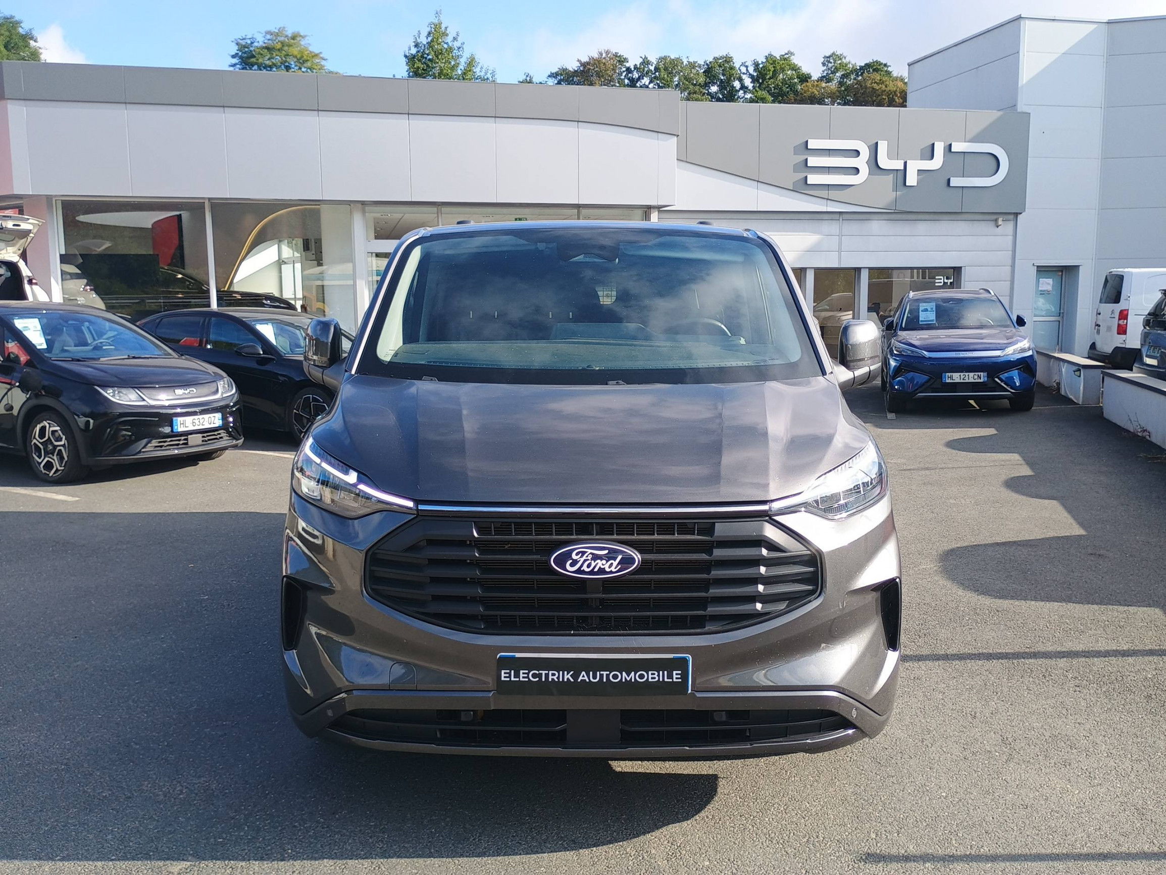 Vente en ligne Ford Transit Custom  300 L1H1 2.0 ECOBLUE 136 CH BVA8 au prix de 36 490 €