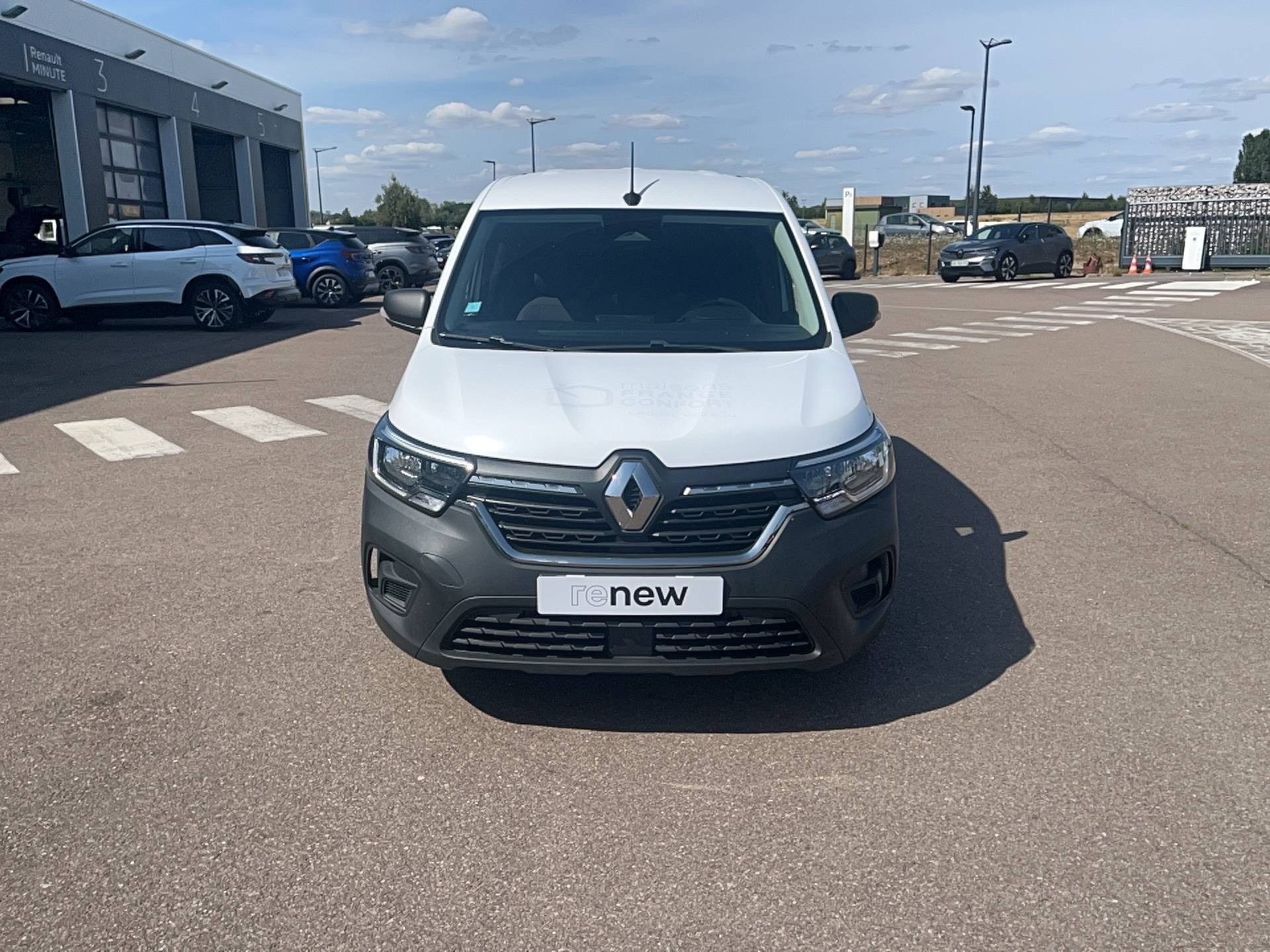Vente en ligne Renault Kangoo Van  BLUE DCI 95 EDC au prix de 17 991 €
