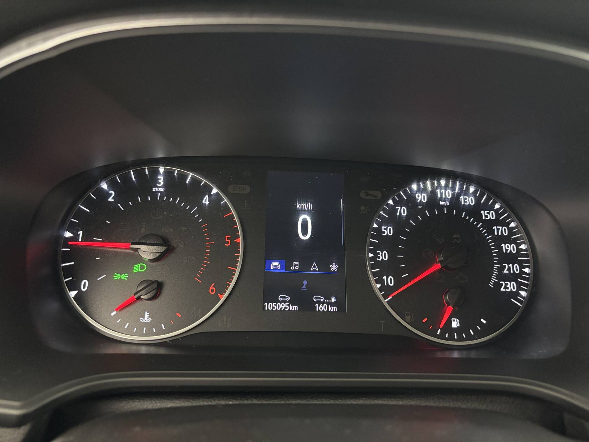 Vente en ligne Renault Megane 4  BLUE DCI 115 au prix de 12 990 €