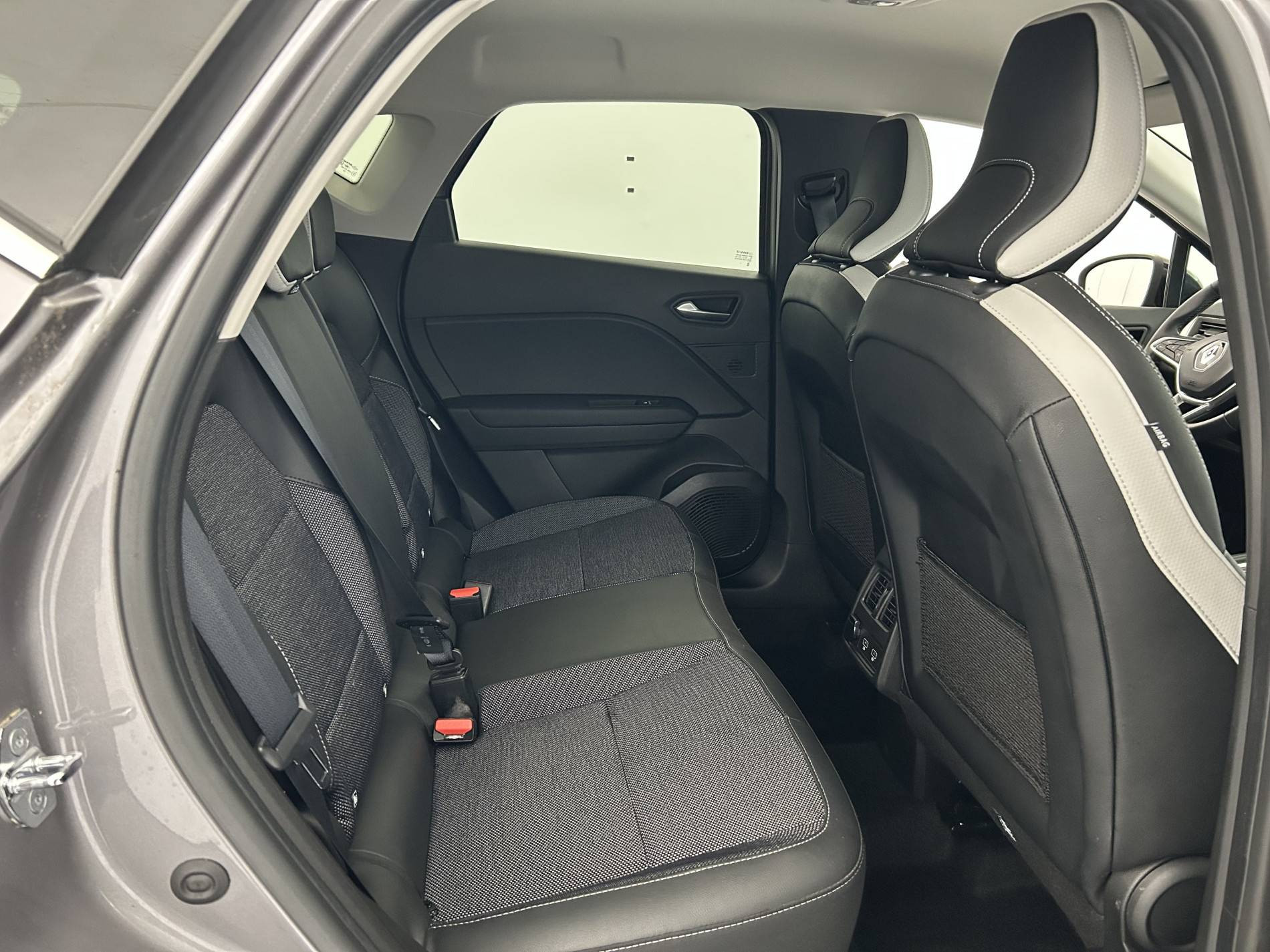 Vente en ligne Renault Captur  E-Tech 145 - 21 au prix de 19 990 €