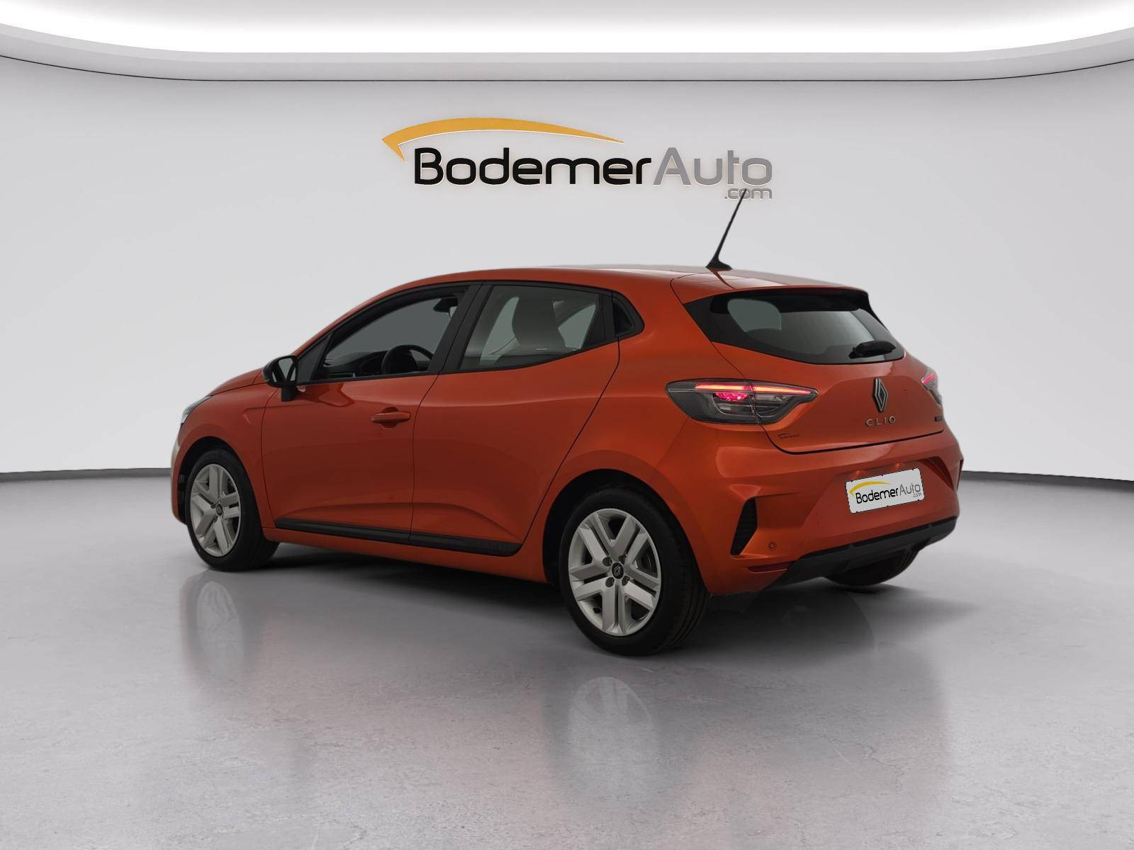 Vente en ligne Renault Clio 5 Clio E-Tech full hybrid 145 au prix de 16 290 €