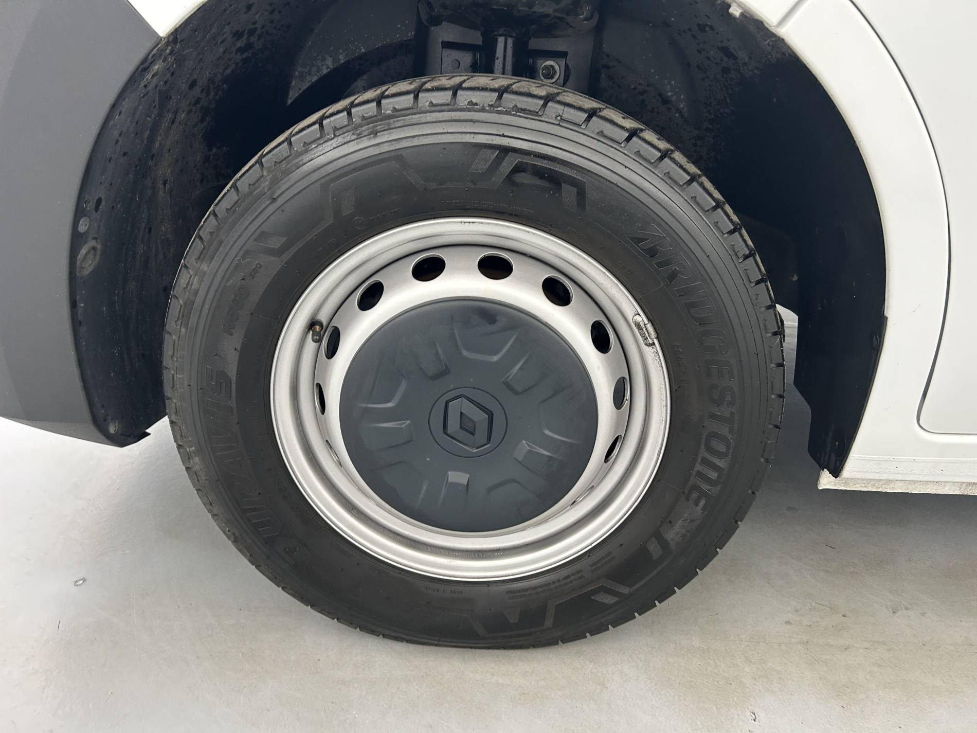 Vente en ligne Renault Master Fourgon MASTER FGN TRAC F3500 L3H3 BLUE DCI 135 au prix de 26 490 €