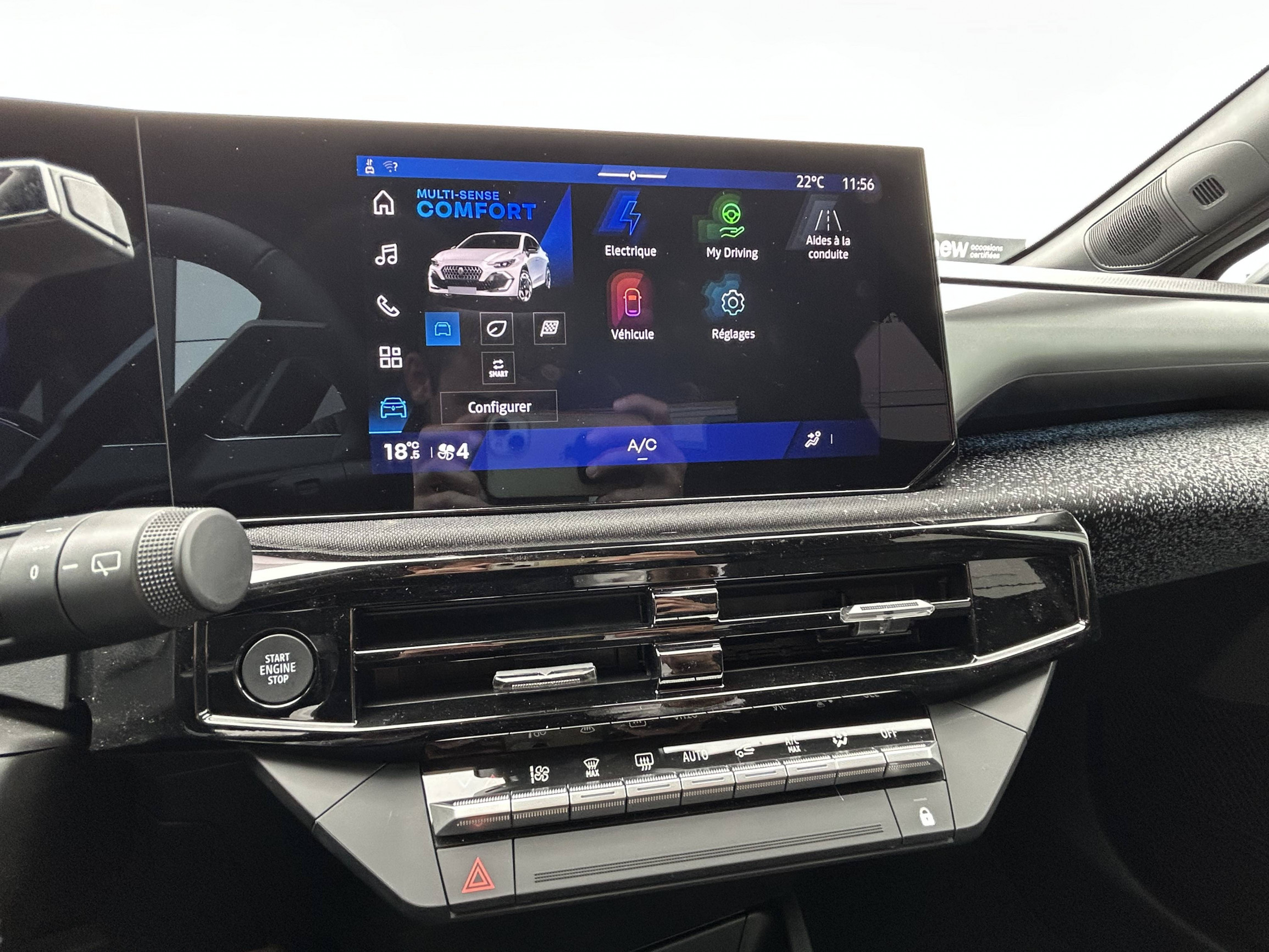 Vente en ligne Renault Clio 6 Clio E-Tech full hybrid 160 ch au prix de 25 780 €