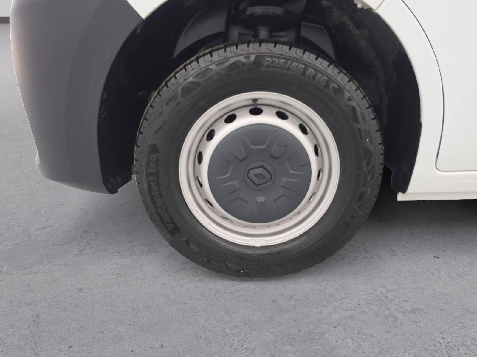 Vente en ligne Renault Master Fourgon MASTER FGN TRAC F3500 L2H2 BLUE DCI 135 au prix de 23 900 €