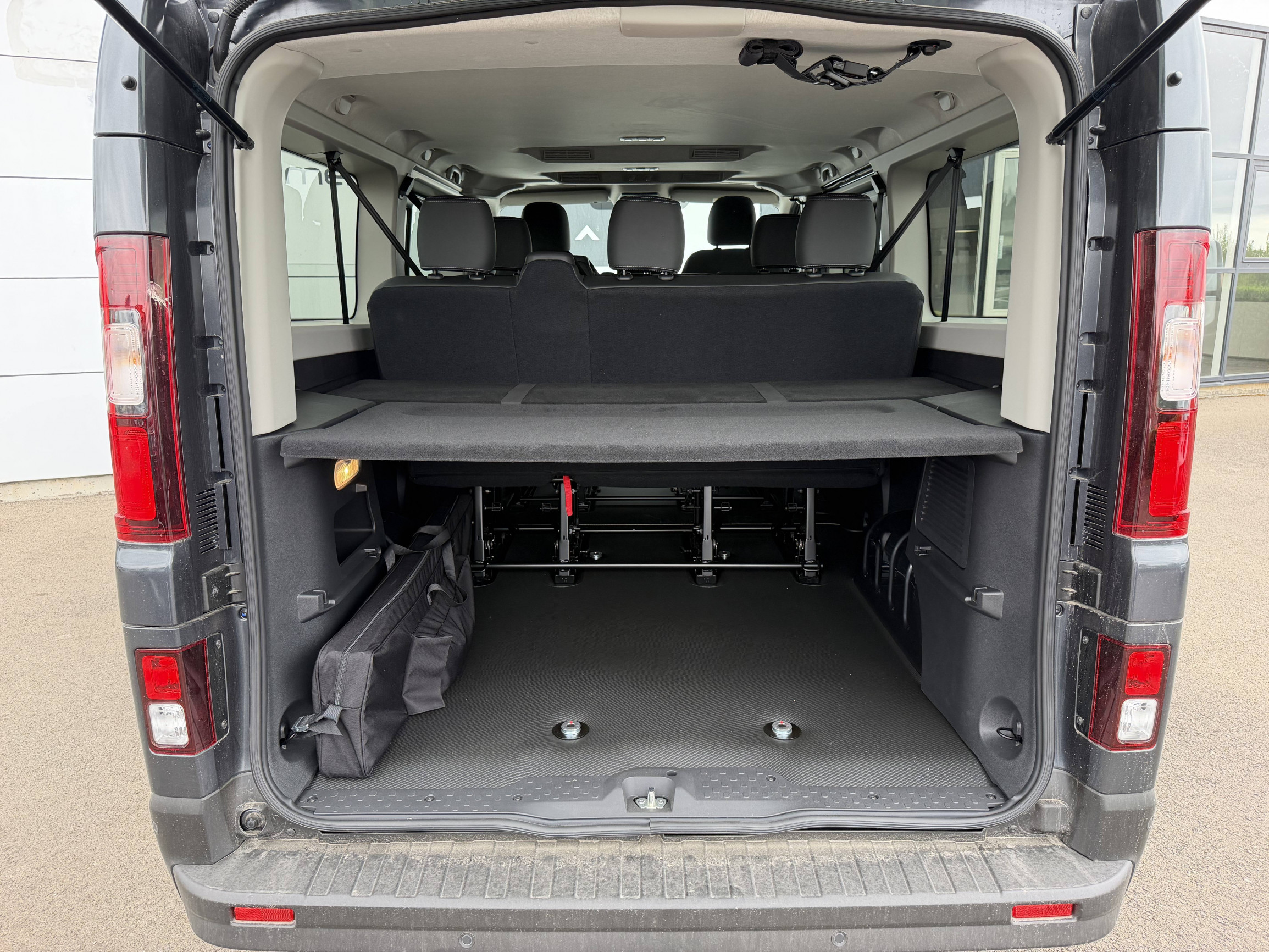 Vente en ligne Renault Trafic  Blue dCi 150 au prix de 38 990 €