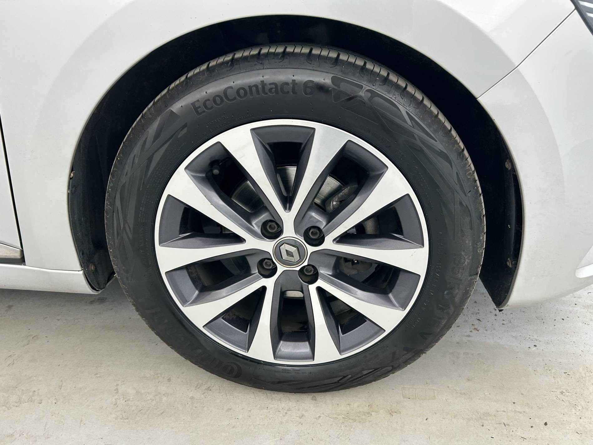 Vente en ligne Renault Clio 5 Clio TCe 100 au prix de 11 890 €