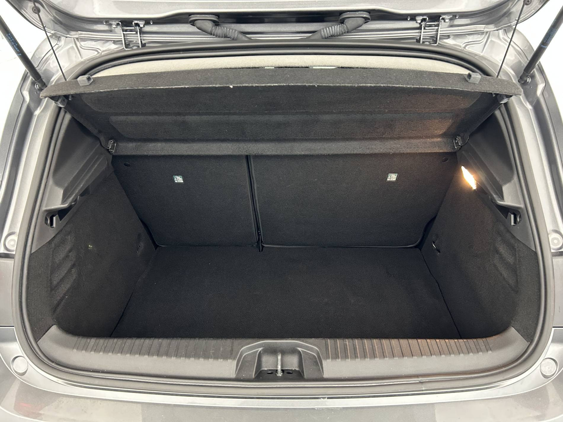 Vente en ligne Renault Clio 5 Clio E-Tech full hybrid 145 au prix de 17 390 €