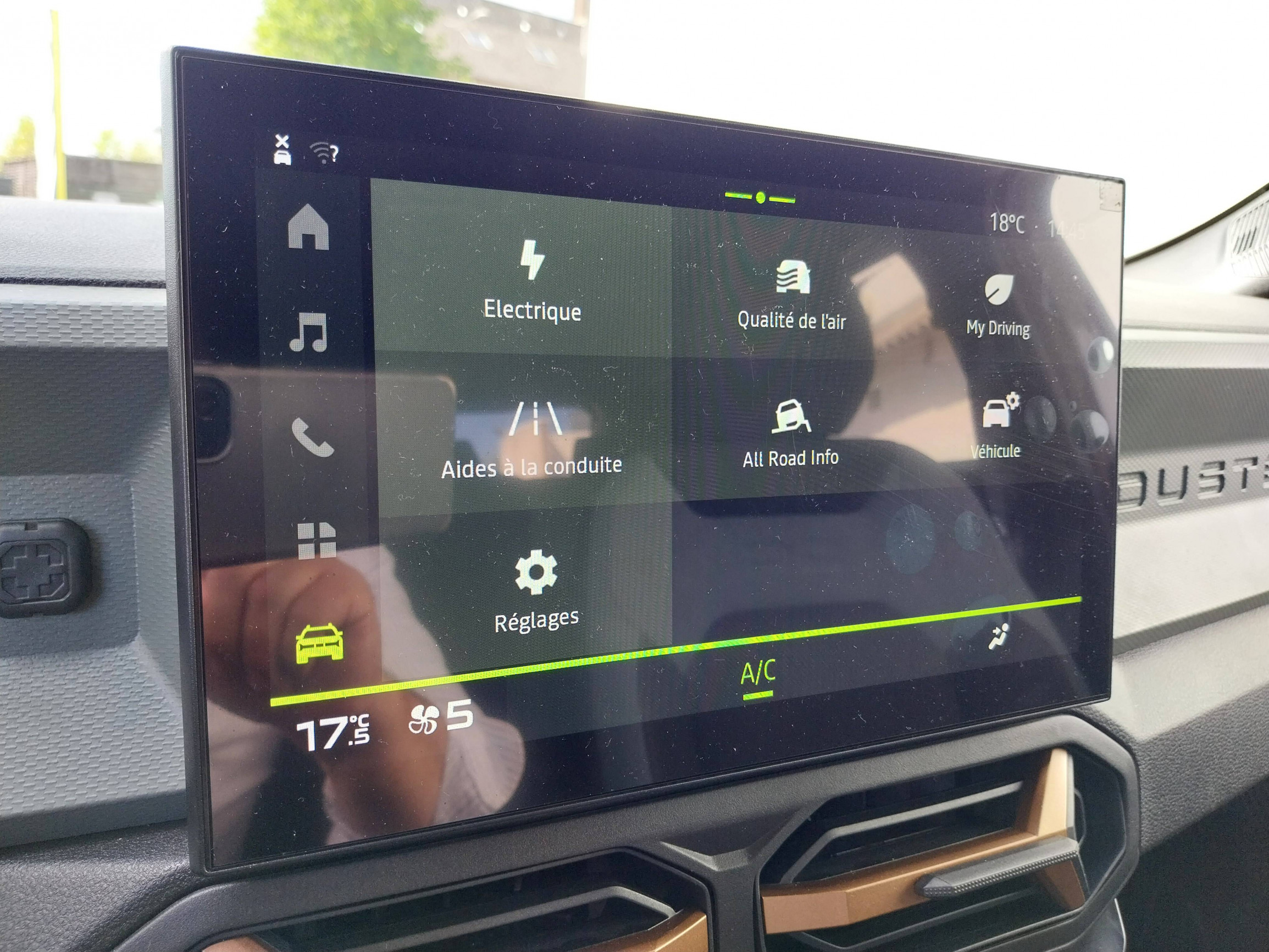 Vente en ligne Dacia Duster  Hybrid 140 au prix de 27 200 €