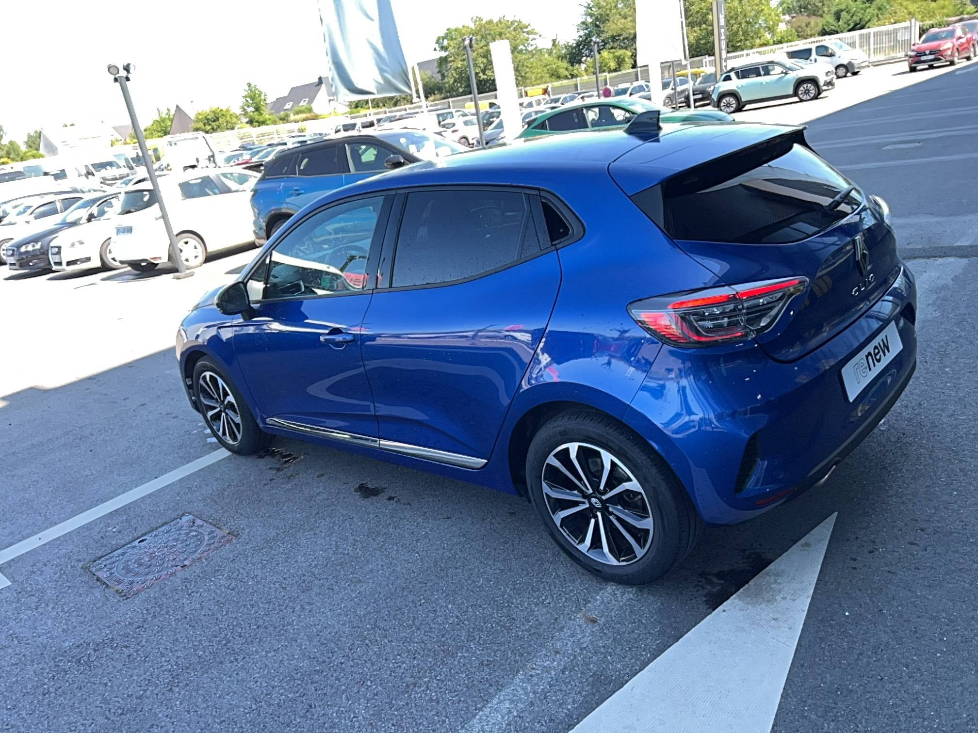 Vente en ligne Renault Clio 5 Clio TCe 90 au prix de 15 490 €
