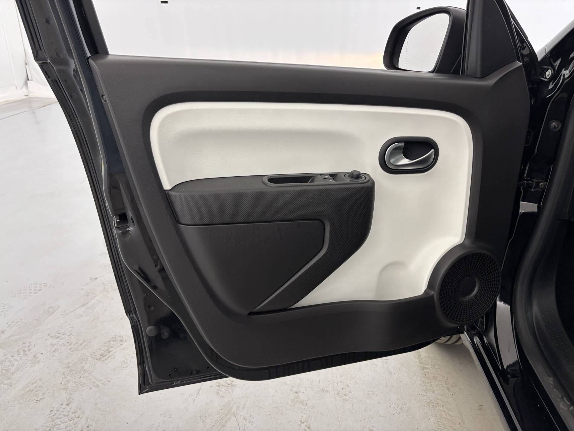 Vente en ligne Renault Twingo 3  TCe 95 au prix de 10 790 €