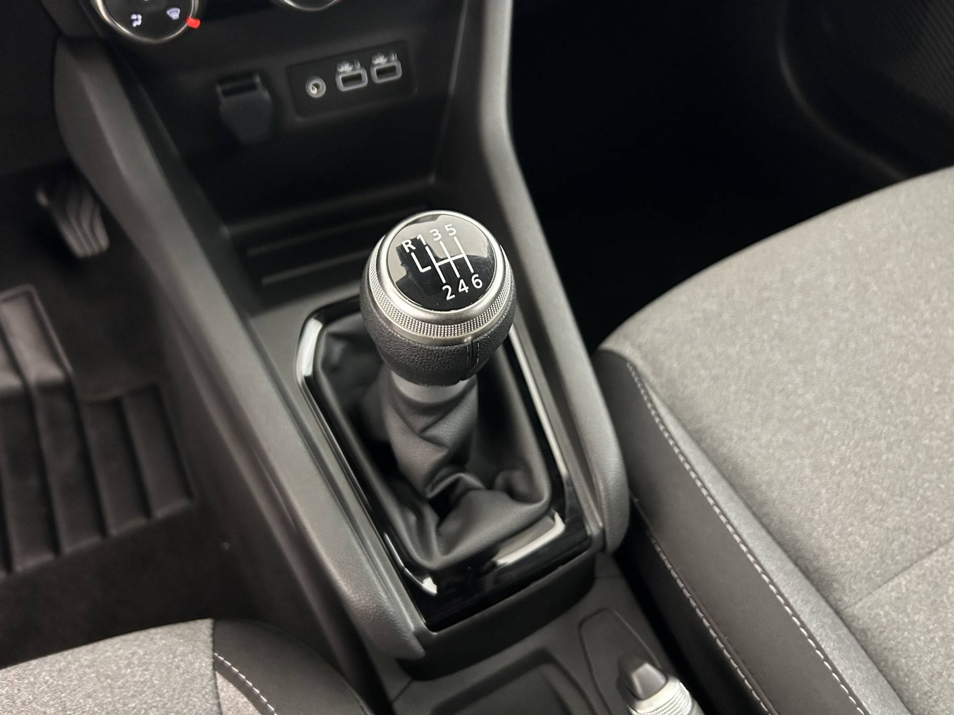 Vente en ligne Renault Clio 5 Clio TCe 90 ch GSR2 au prix de 16 300 €