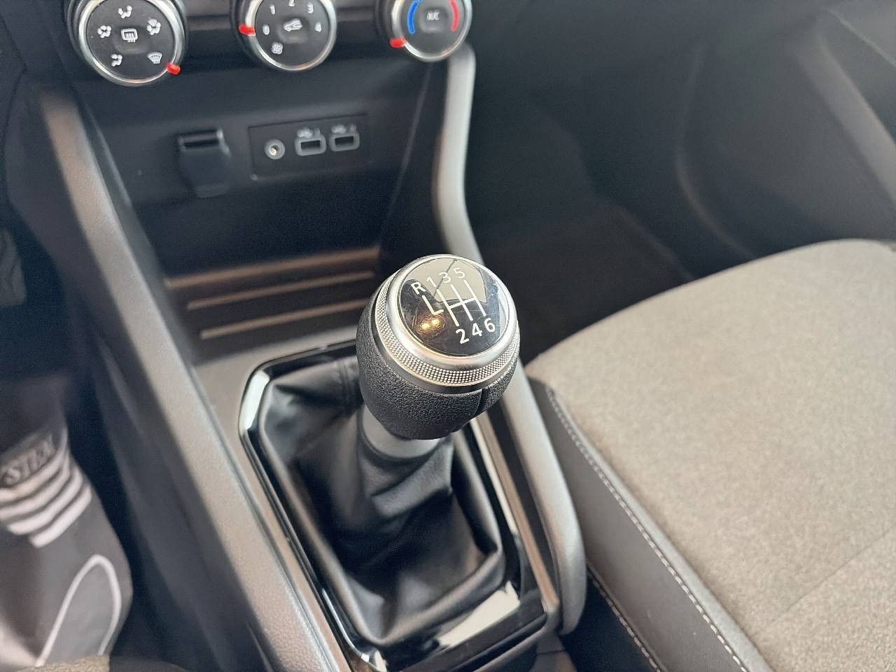 Vente en ligne Renault Clio 5 Clio TCe 90 au prix de 14 990 €