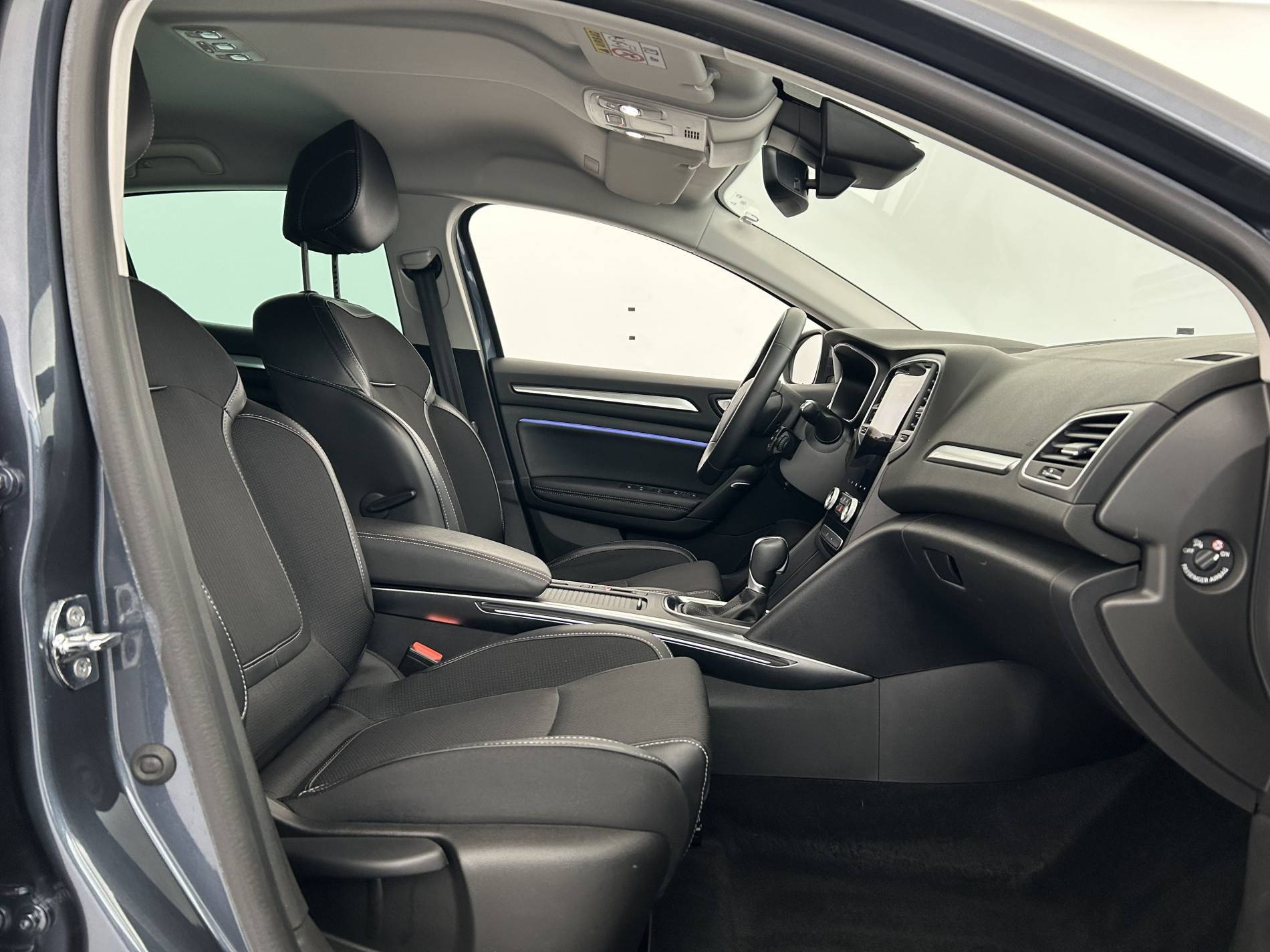 Vente en ligne Renault Megane 4  Blue dCi 115 EDC au prix de 19 690 €